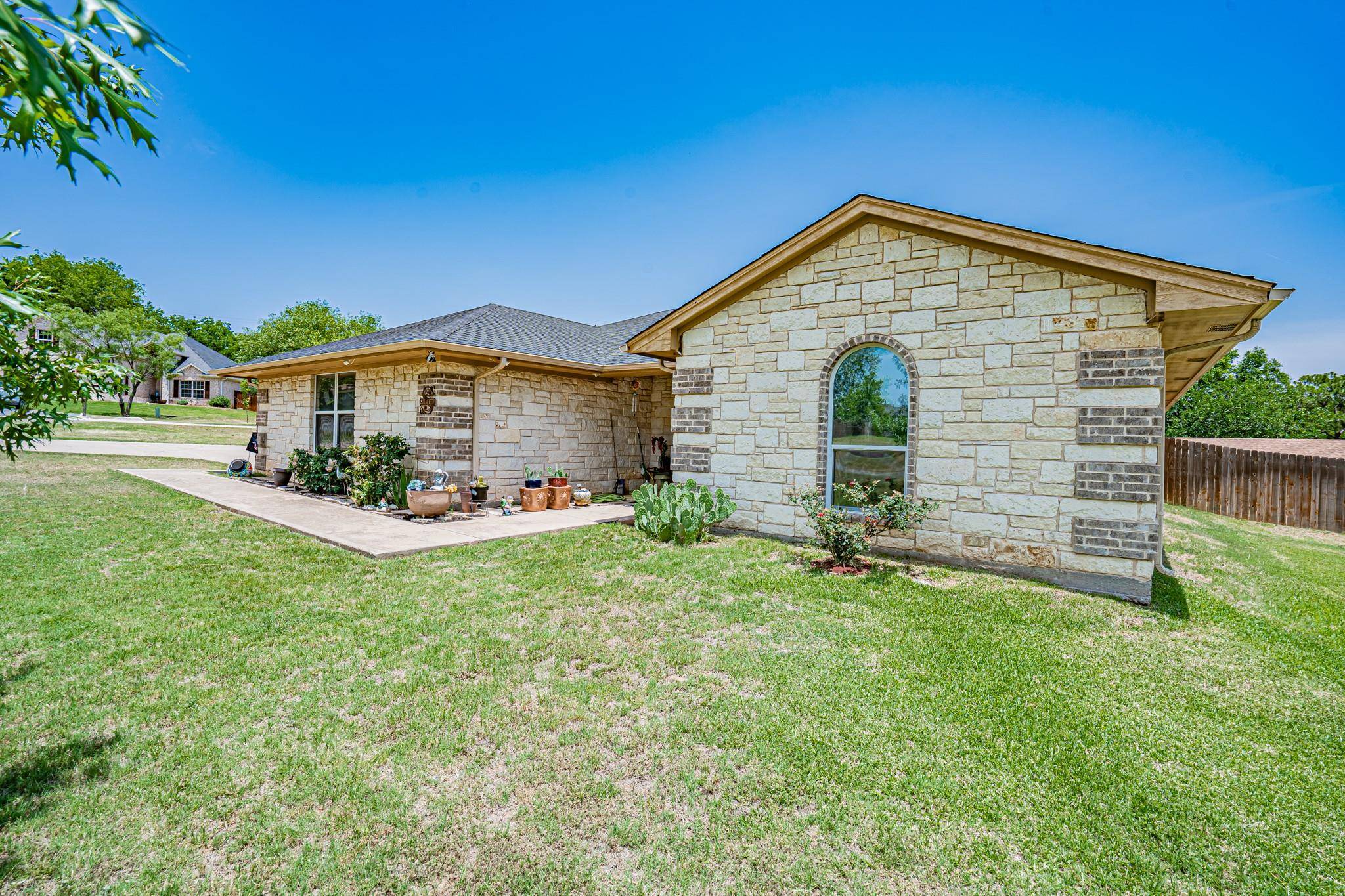 Granbury, TX 76049,6503 Choctaw Court