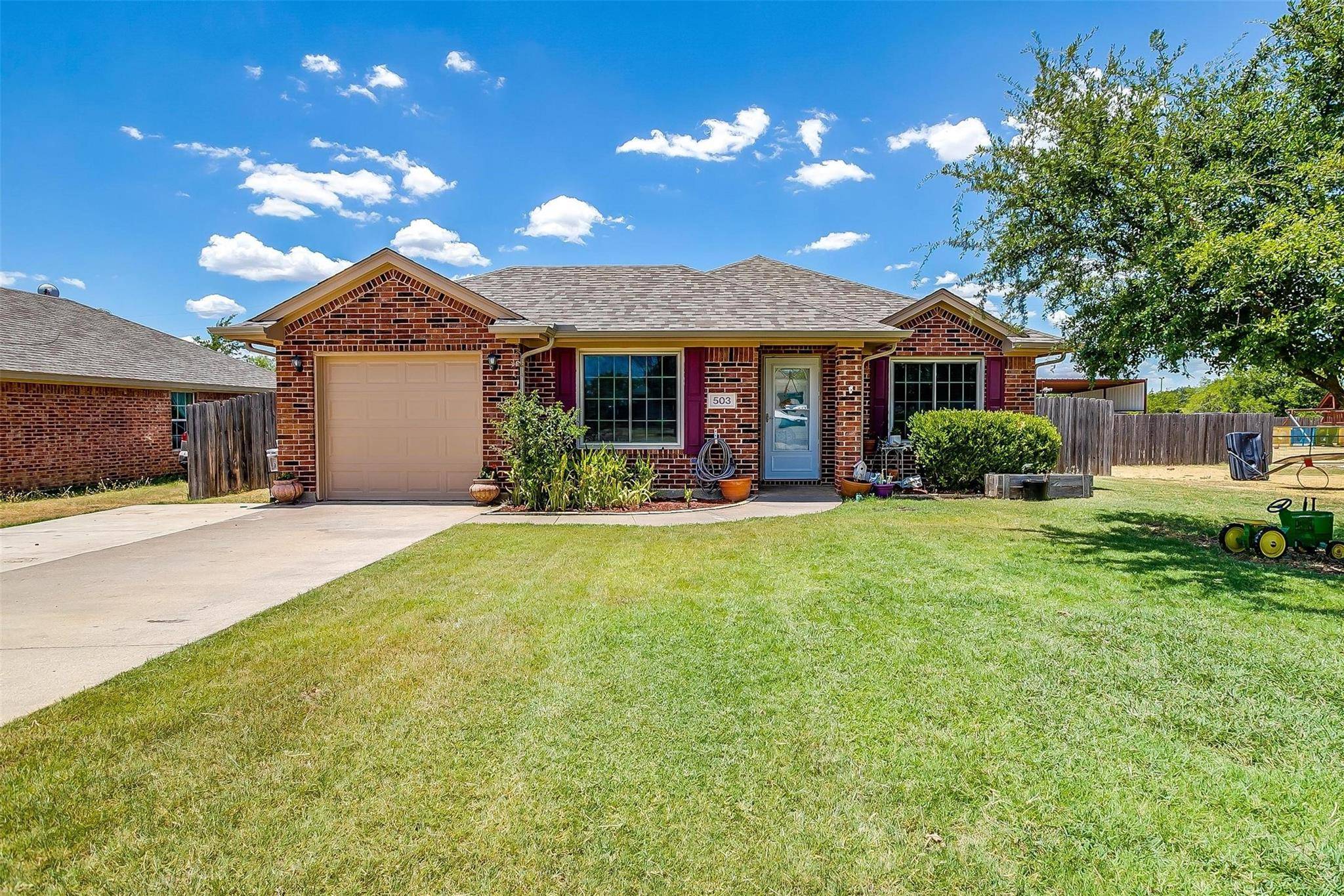 Rio Vista, TX 76093,503 Mesquite Drive