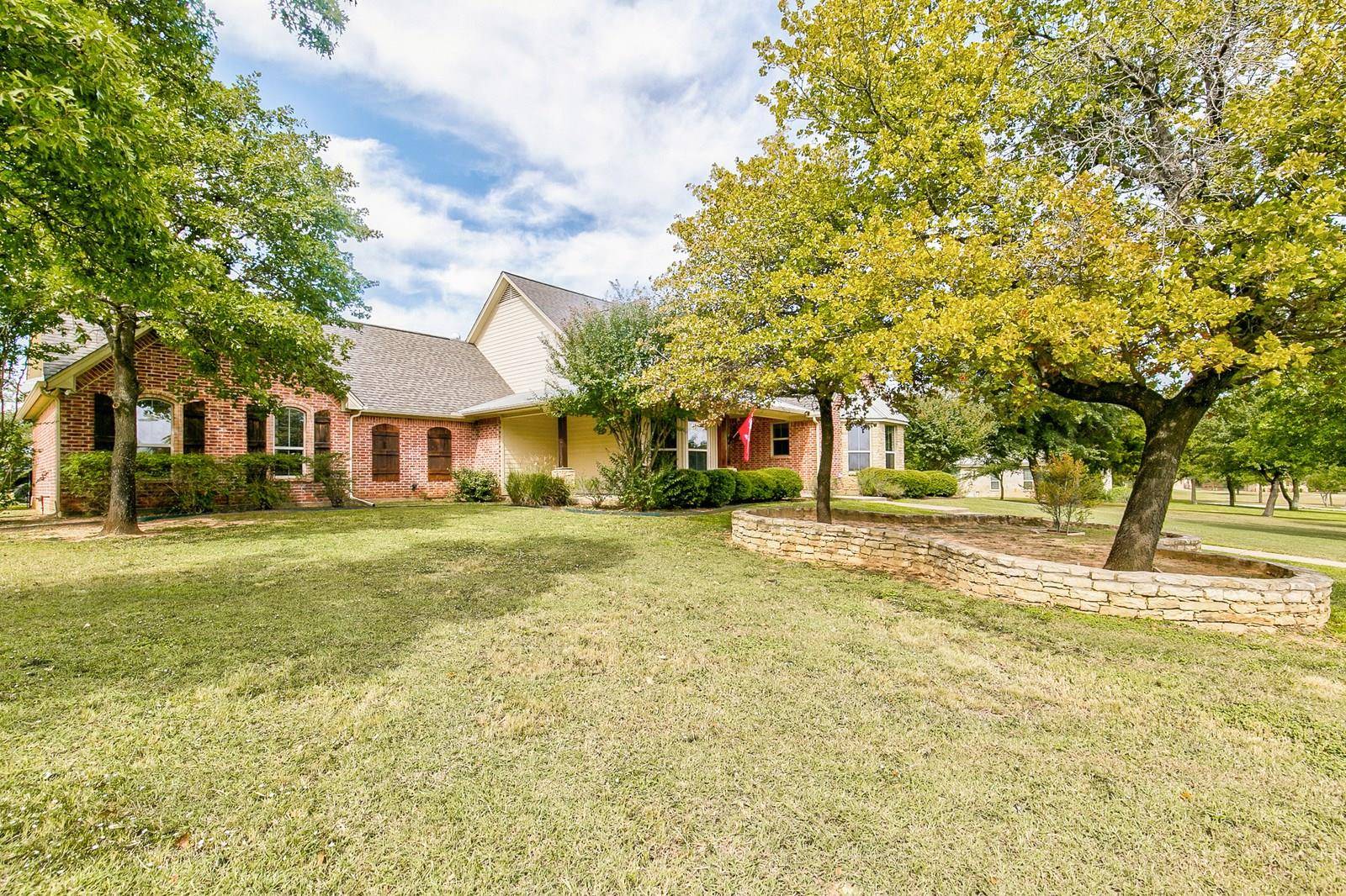 Glen Rose, TX 76043,1029 Roadrunner Road