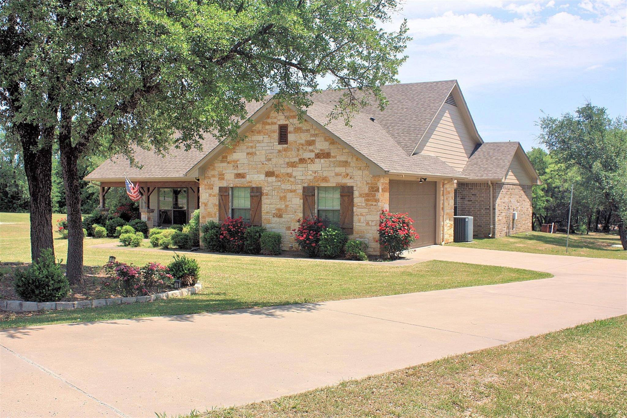 Glen Rose, TX 76043,1096 Bluebird Lane