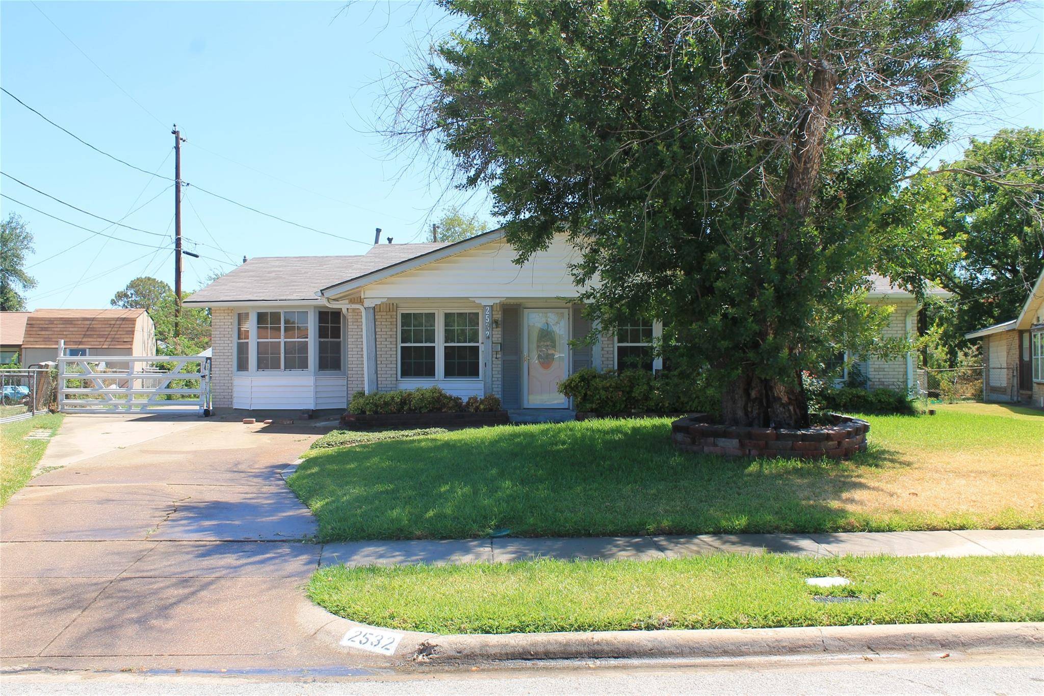 Irving, TX 75062,2532 Dunbar Street