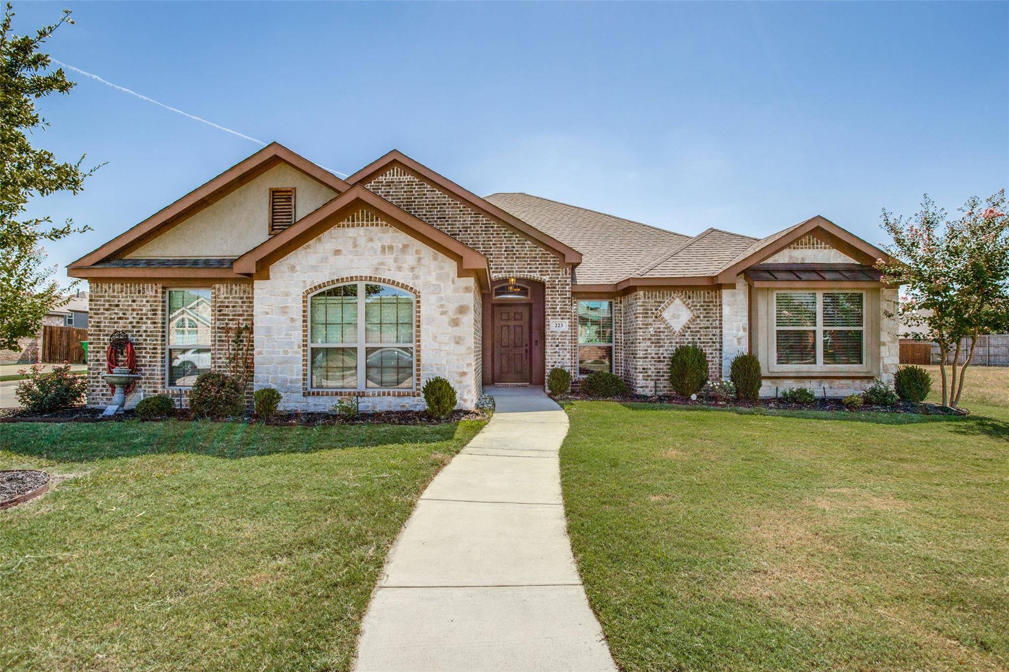 Waxahachie, TX 75165,223 Nocona Drive