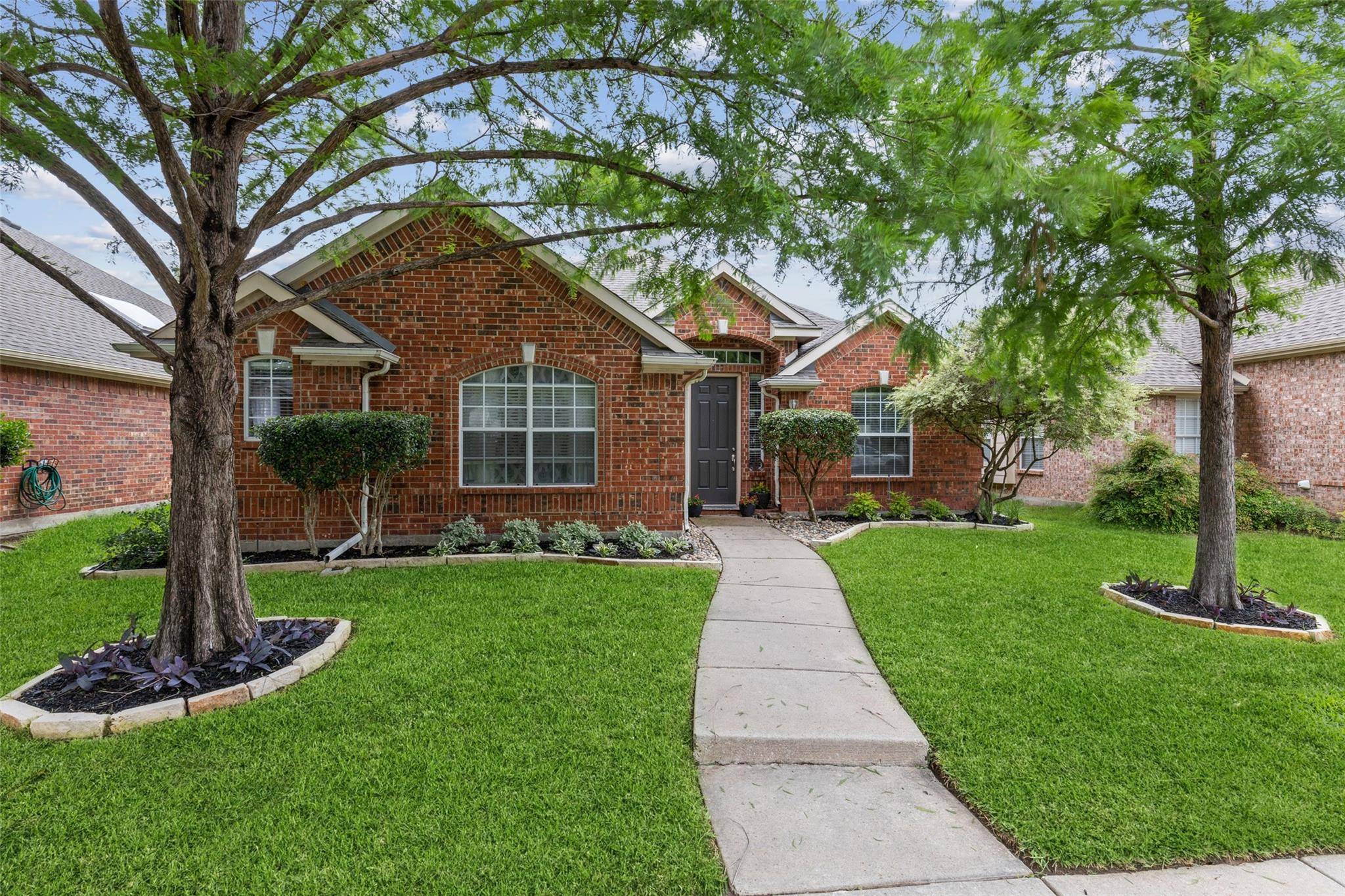 The Colony, TX 75056,5642 Westwood Lane