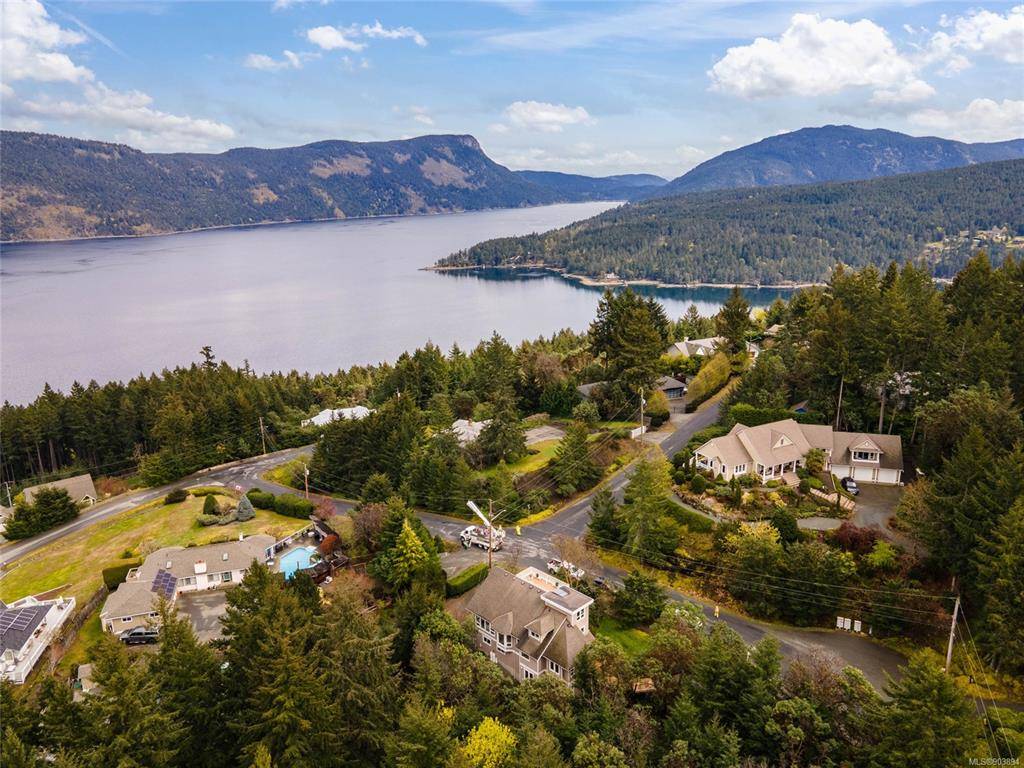 Duncan, BC V9L 5S9,967 Osprey Dr