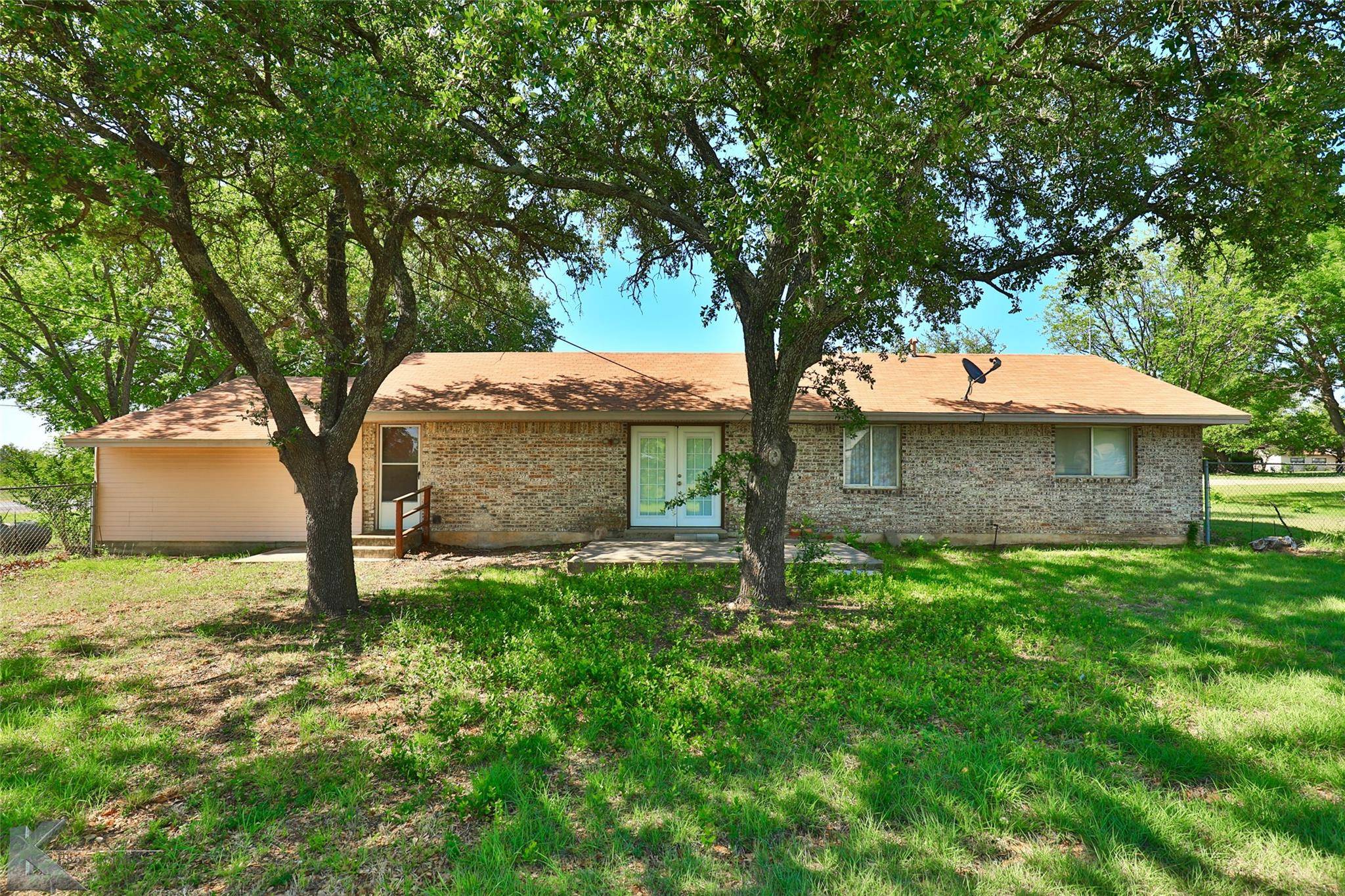 Cross Plains, TX 76443,100 Fred Tunnell