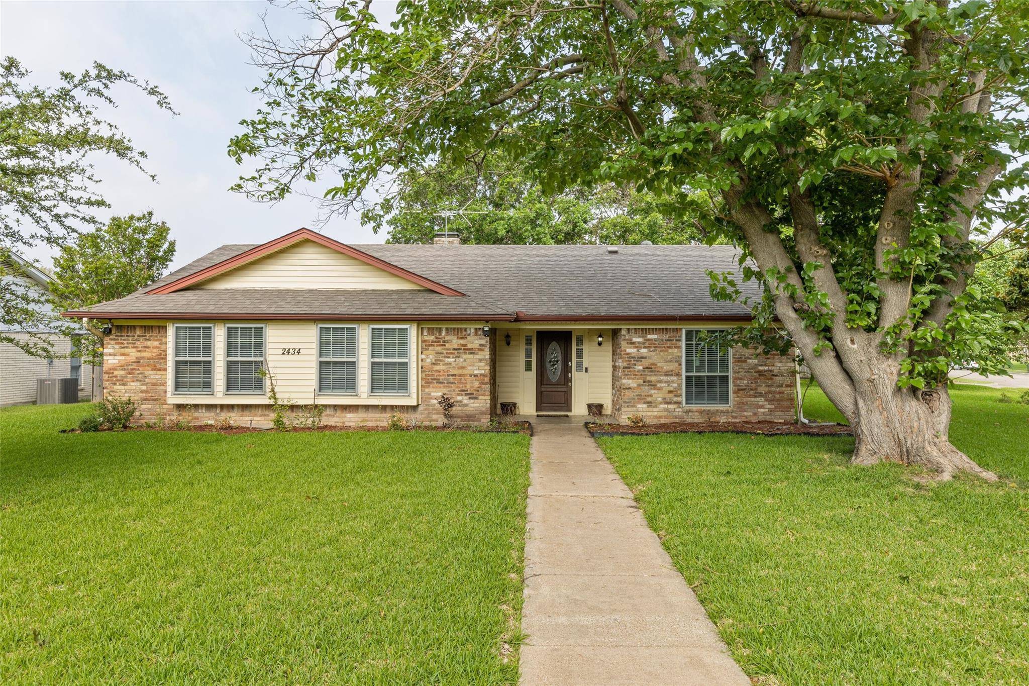 Garland, TX 75044,2434 Richview Court