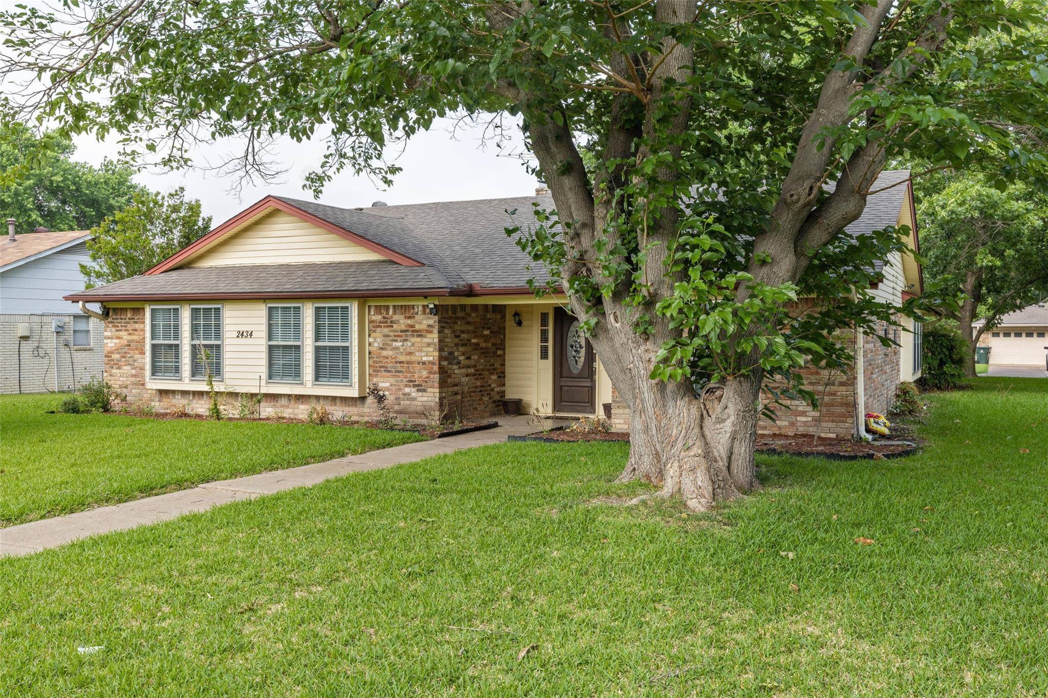 Garland, TX 75044,2434 Richview Court