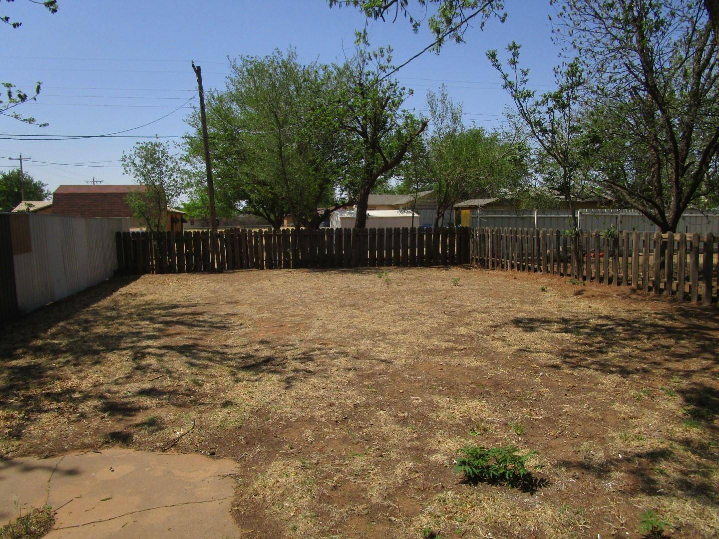 Childress, TX 79201,608 Avenue D SE