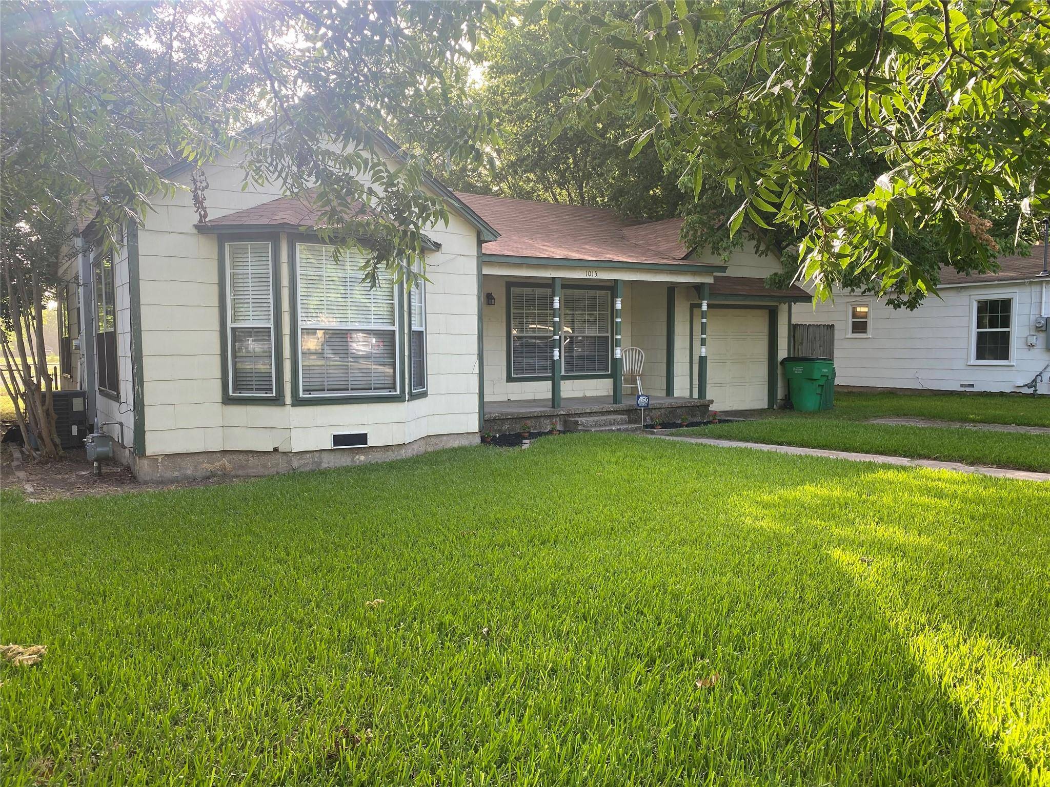 Gainesville, TX 76240,1015 N Howeth Street