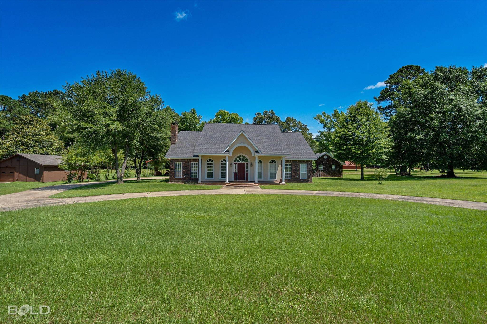 Sibley, LA 71073,196 Sherwood Lane