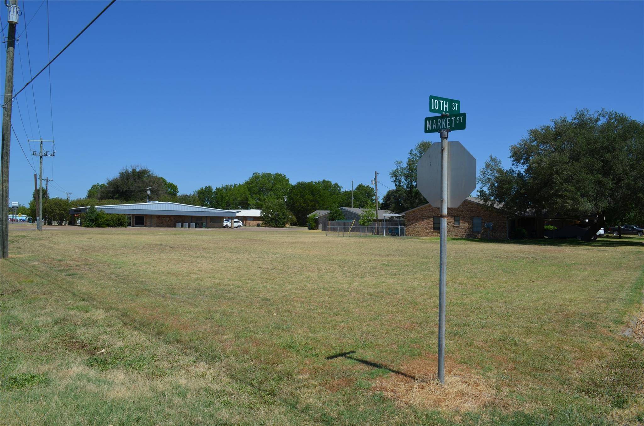 Mabank, TX 75147,101 N 10th Street