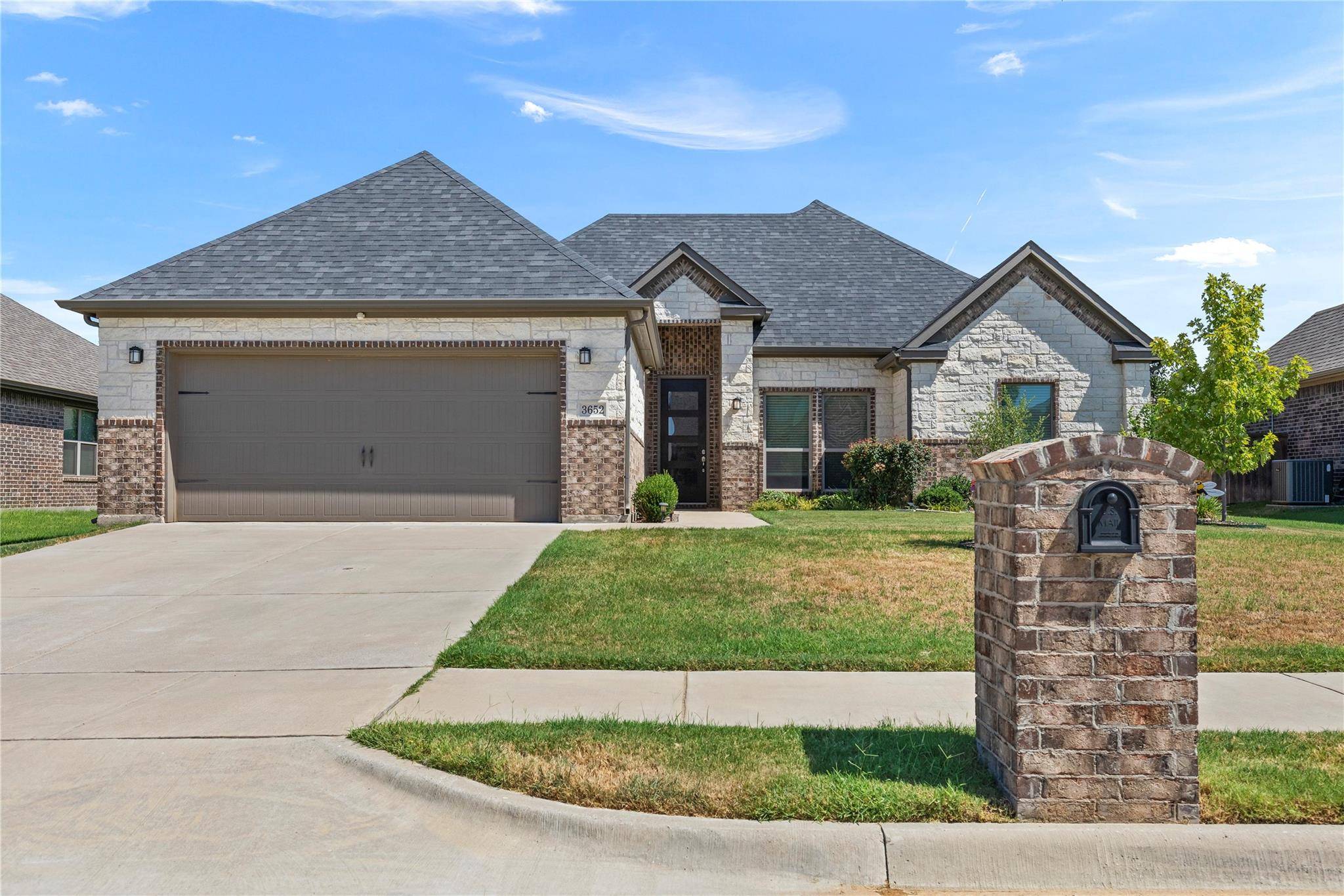 Denison, TX 75020,3652 Rosewood Drive