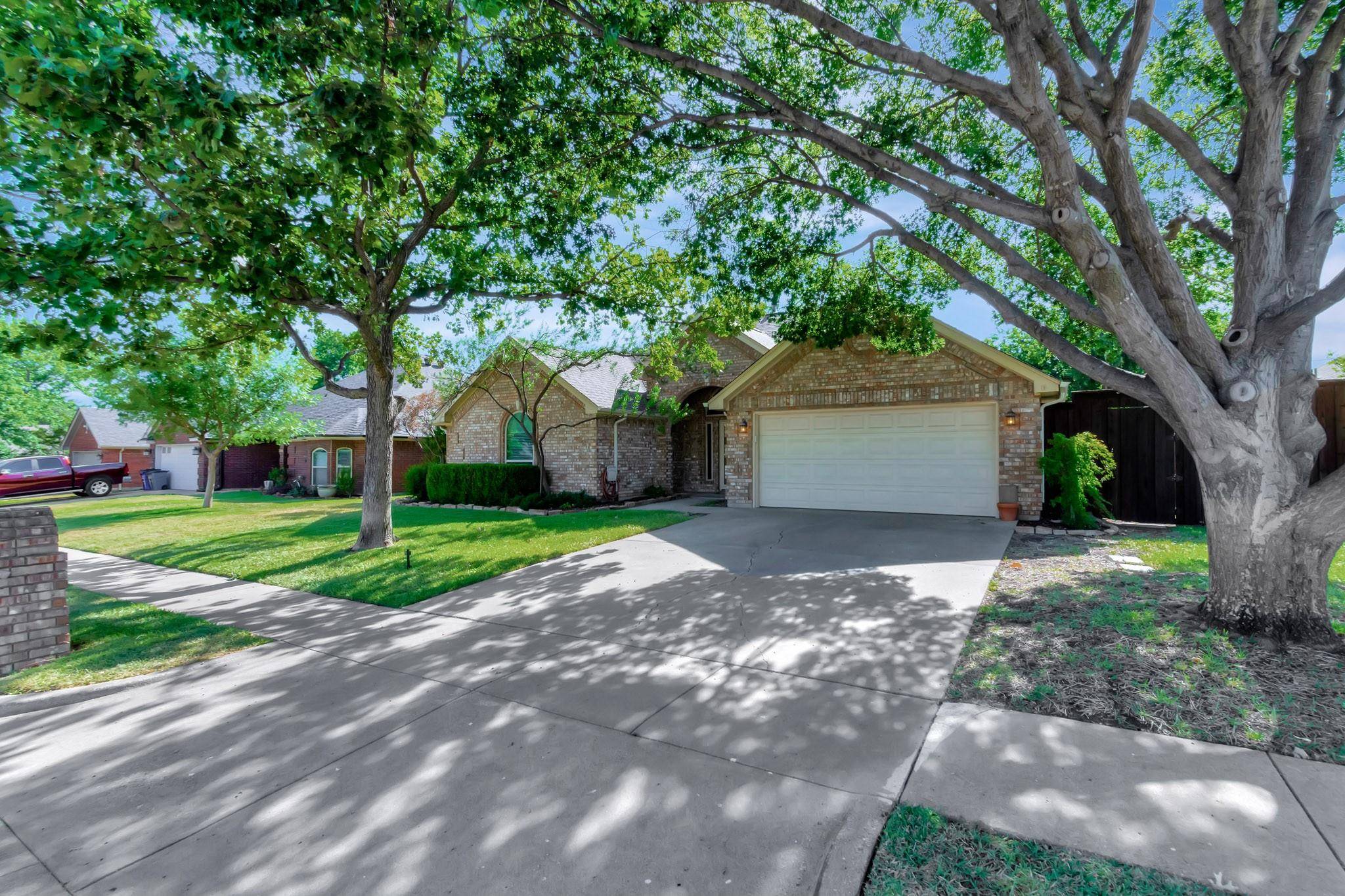 Keller, TX 76248,313 Roy Lane