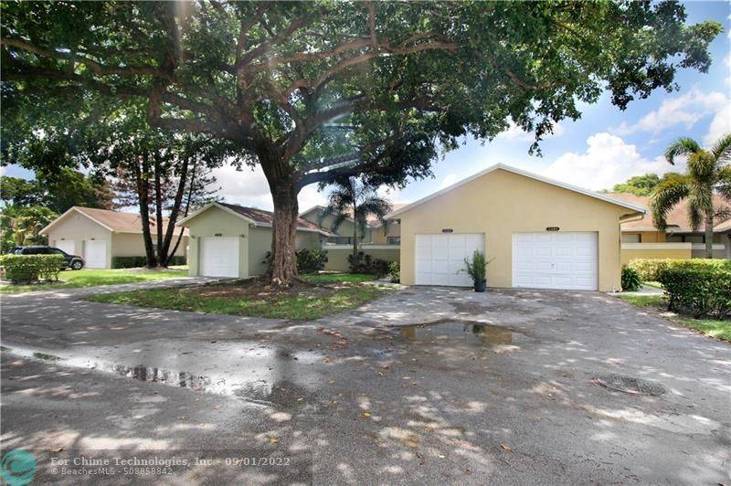 Tamarac, FL 33319,5382 Gate Lake Road  #2