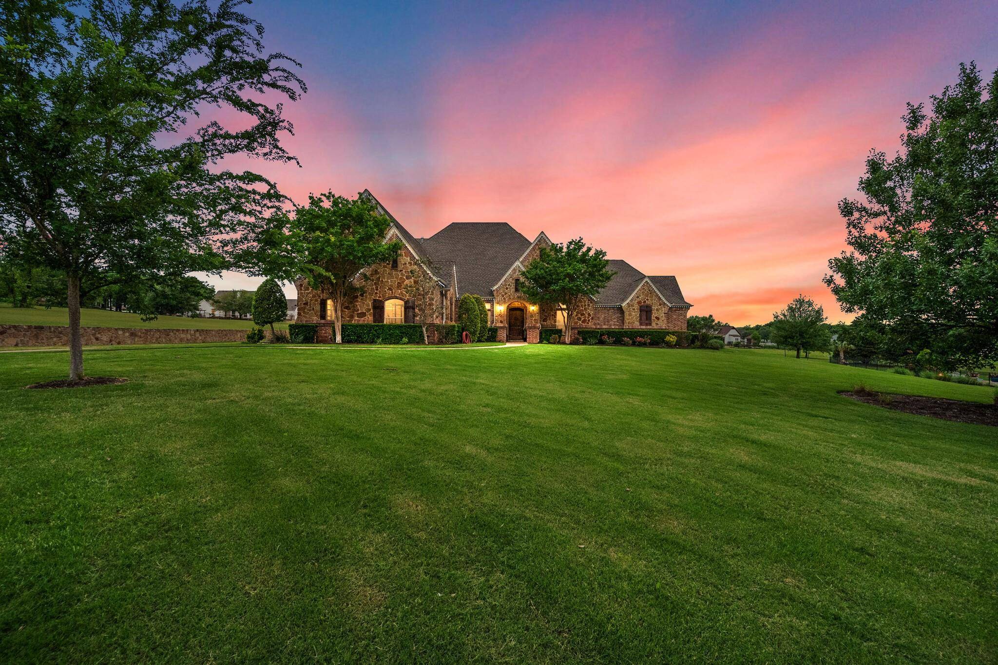 Burleson, TX 76028,104 Country Vista Circle