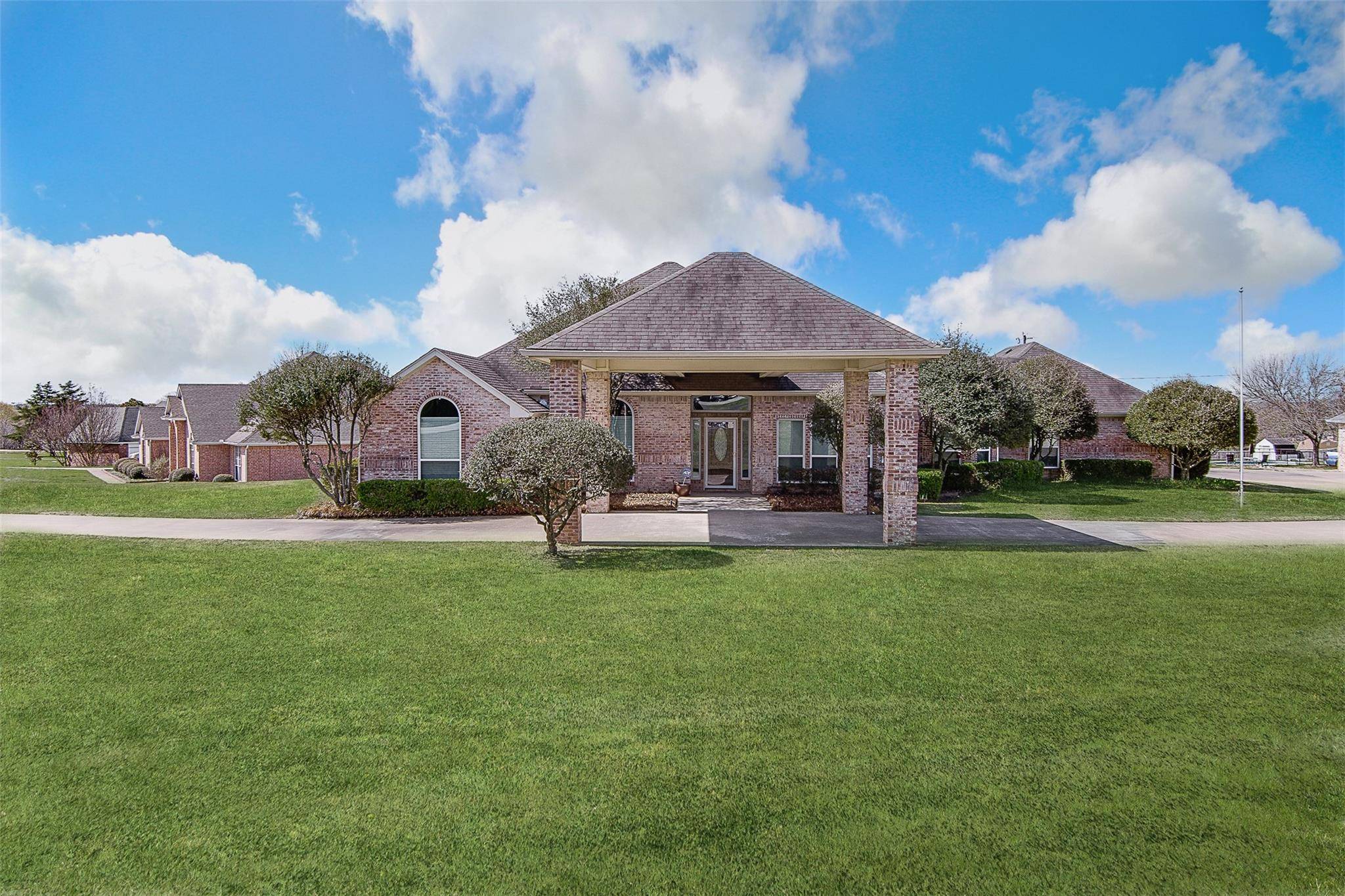 Red Oak, TX 75154,915 Valley View Avenue