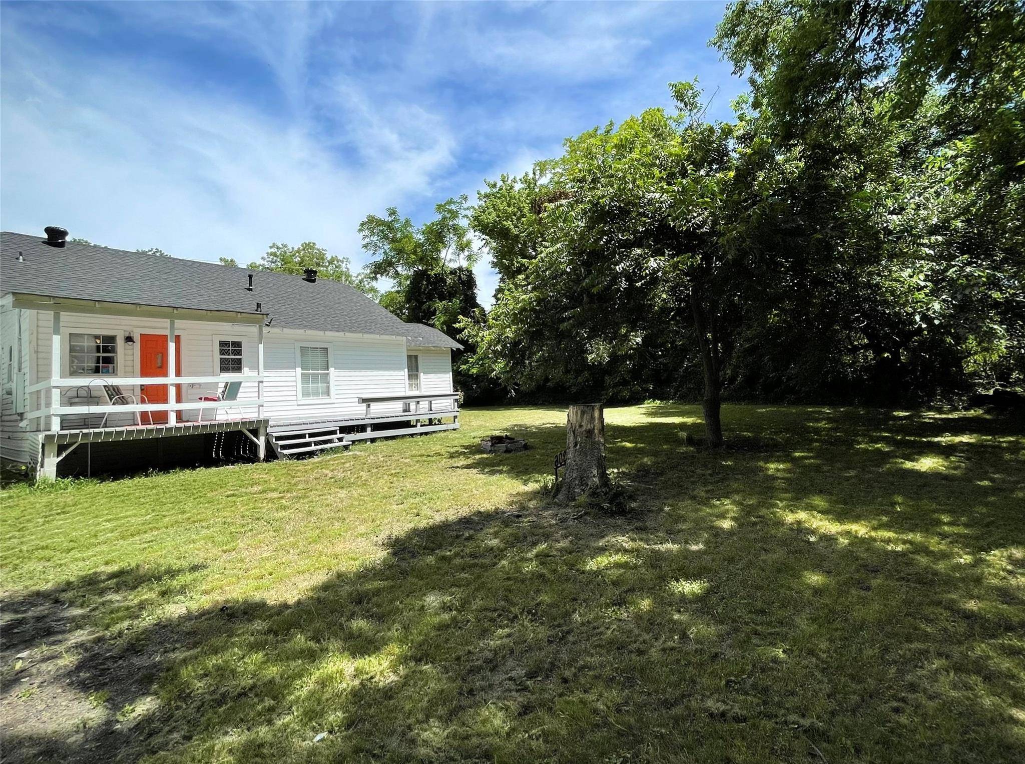 Farmersville, TX 75442,306 Orange Avenue