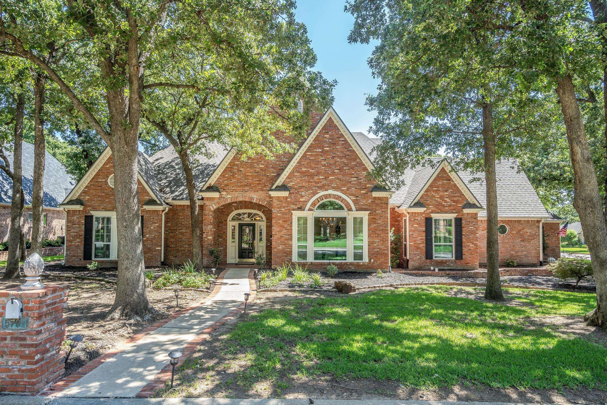 Colleyville, TX 76034,5701 Grand Oak Court