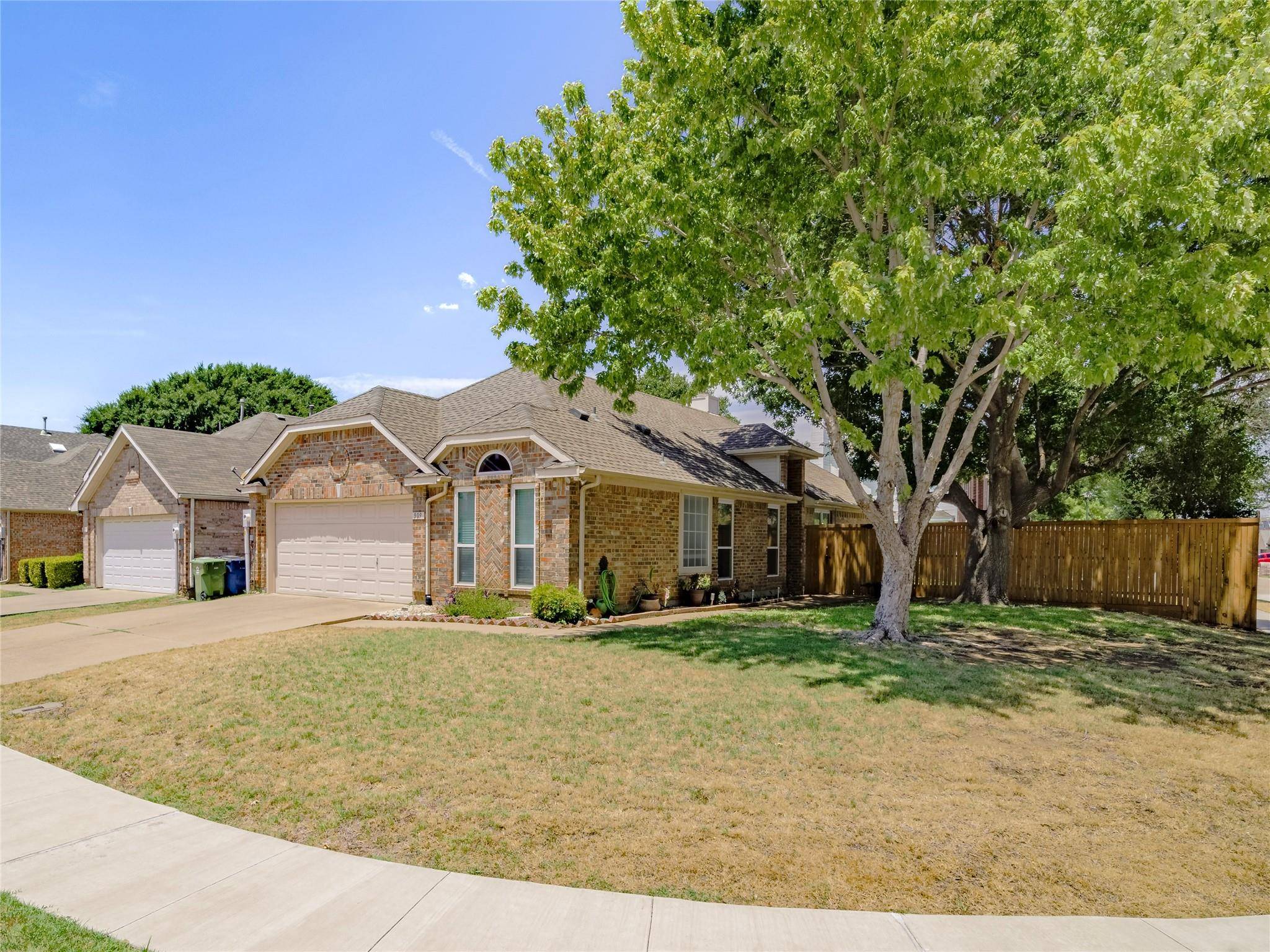 Lewisville, TX 75067,909 Golden Grove Drive