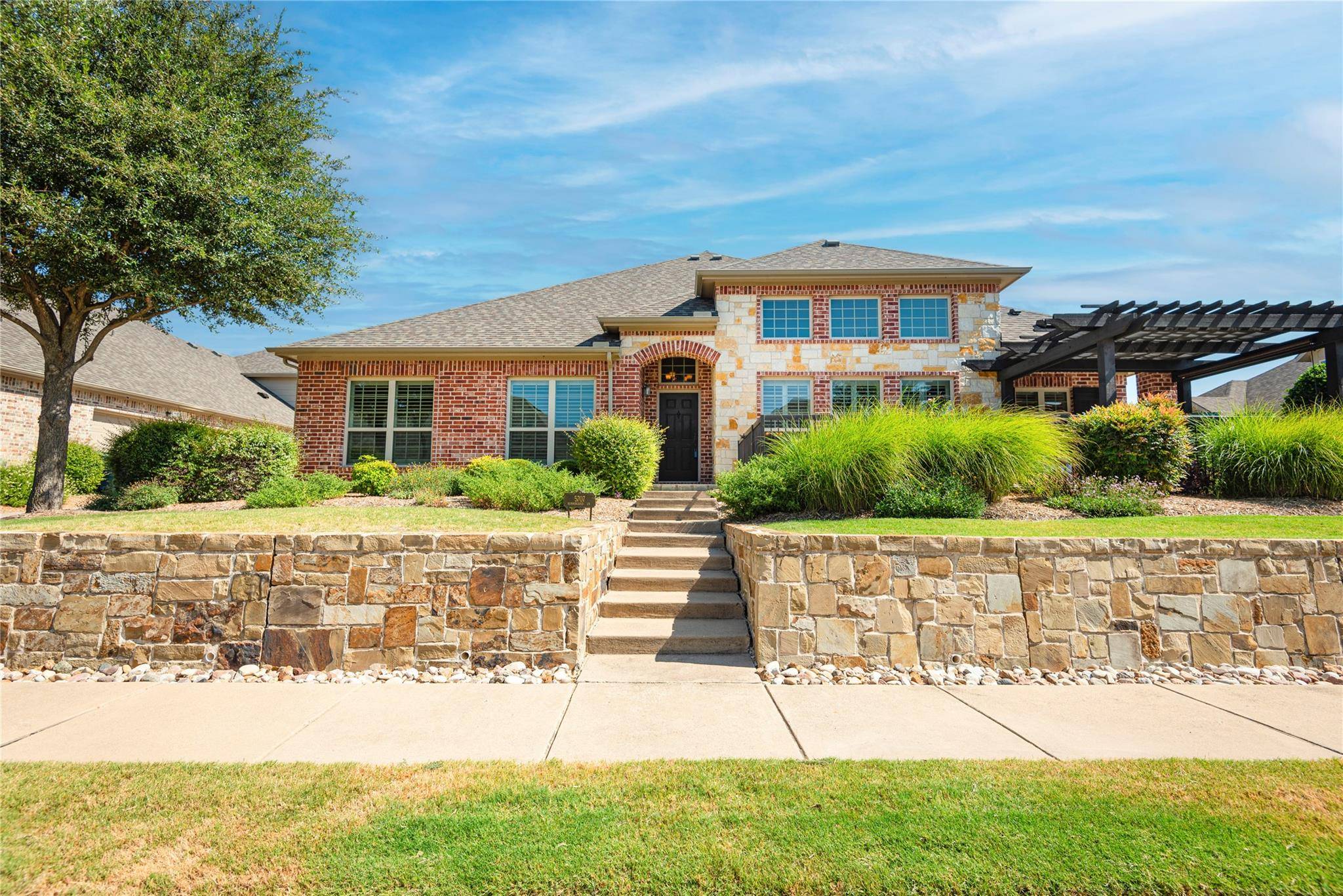 Fairview, TX 75069,5707 Hummingbird Lane