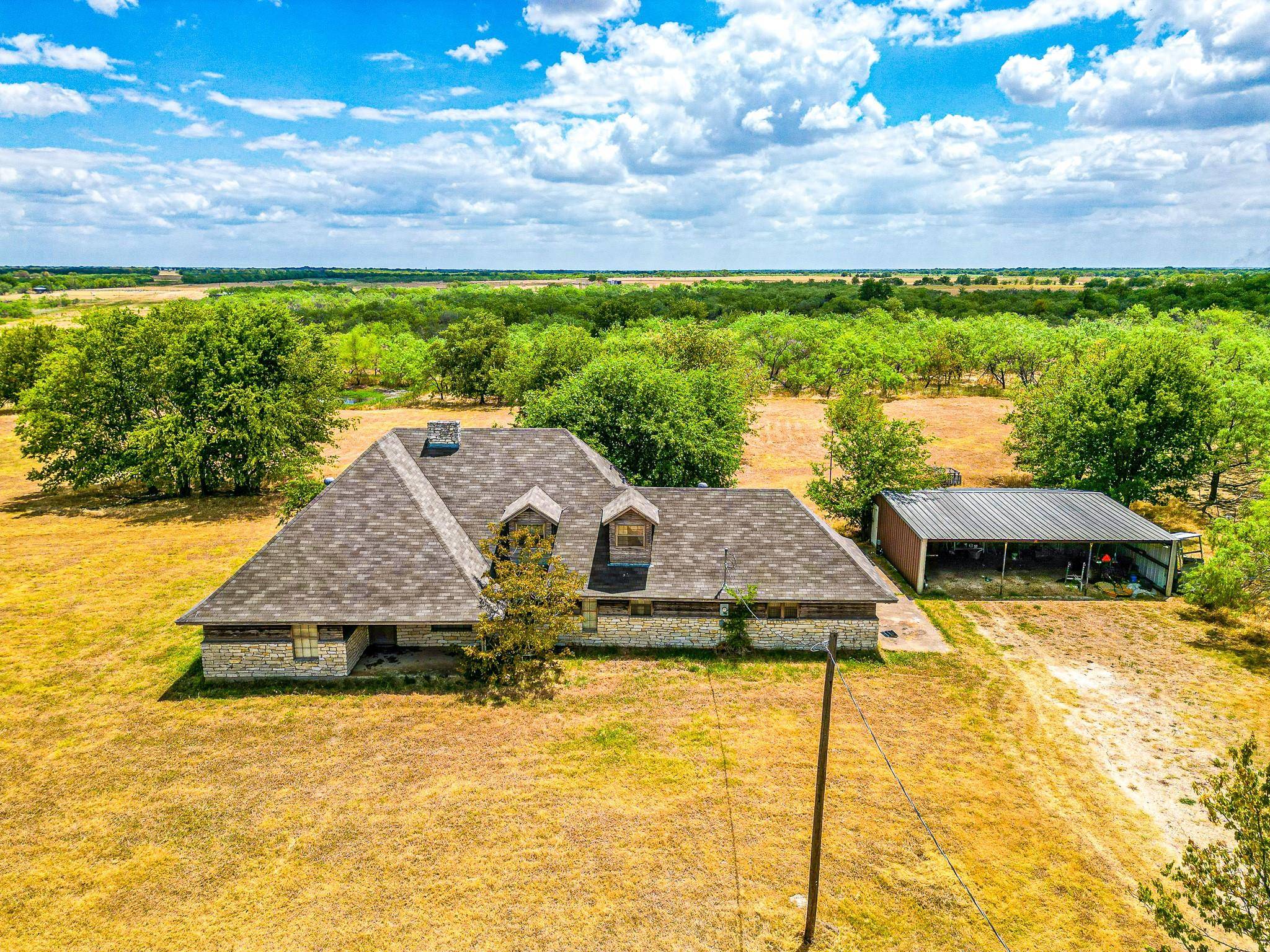 Powell, TX 75153,7684 County Road 2060