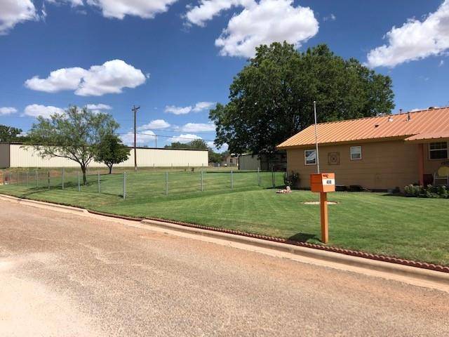 Rotan, TX 79546,408 E Johnston Street