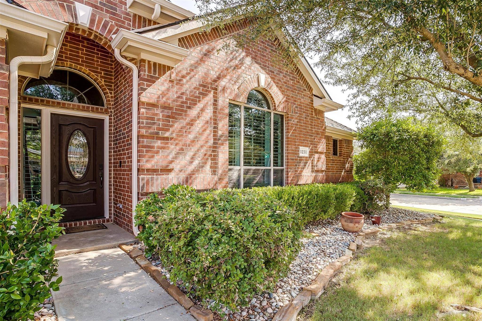 Burleson, TX 76028,1231 Belle Meade Way