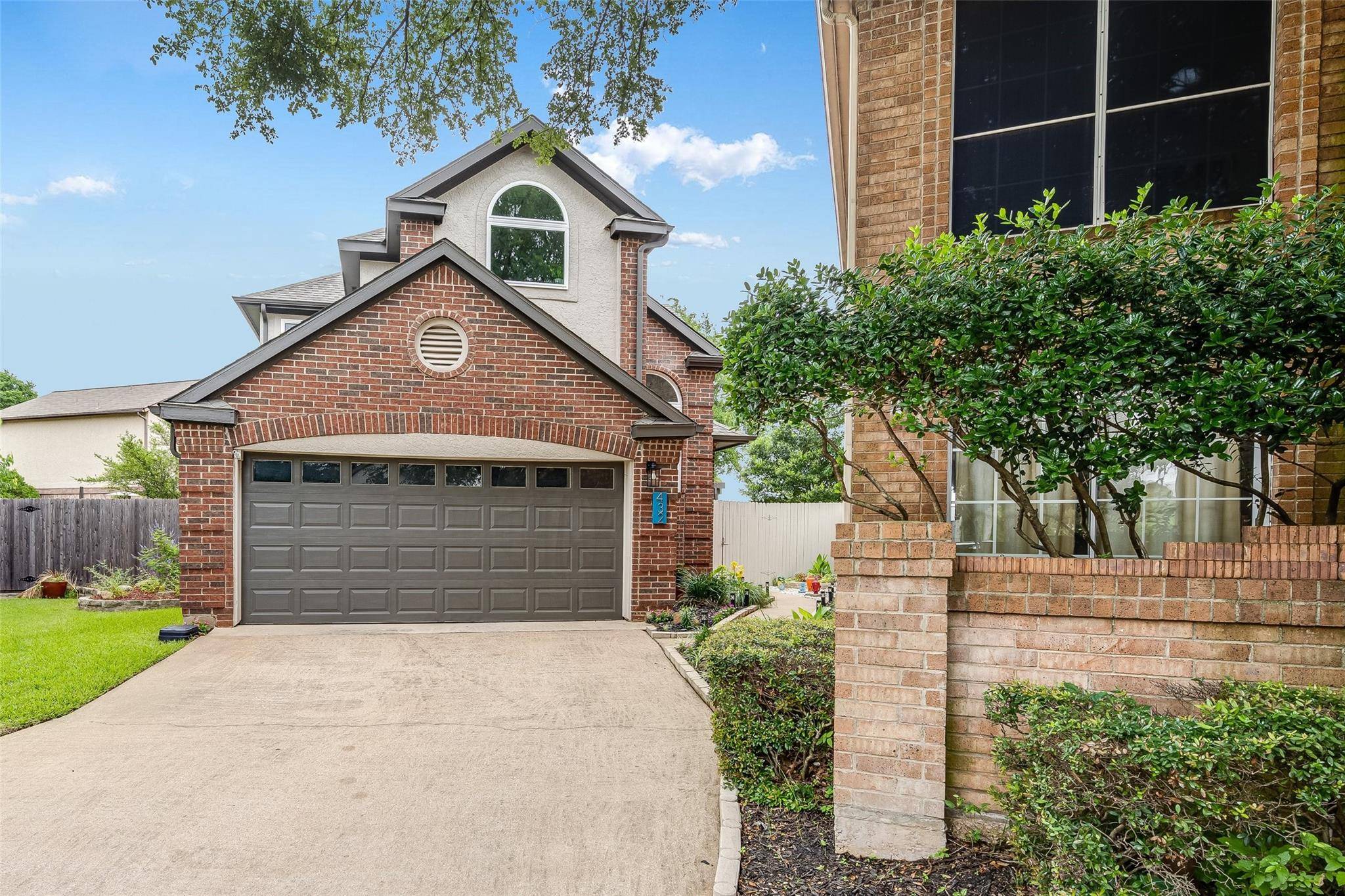 Euless, TX 76039,432 Arbor Creek Drive