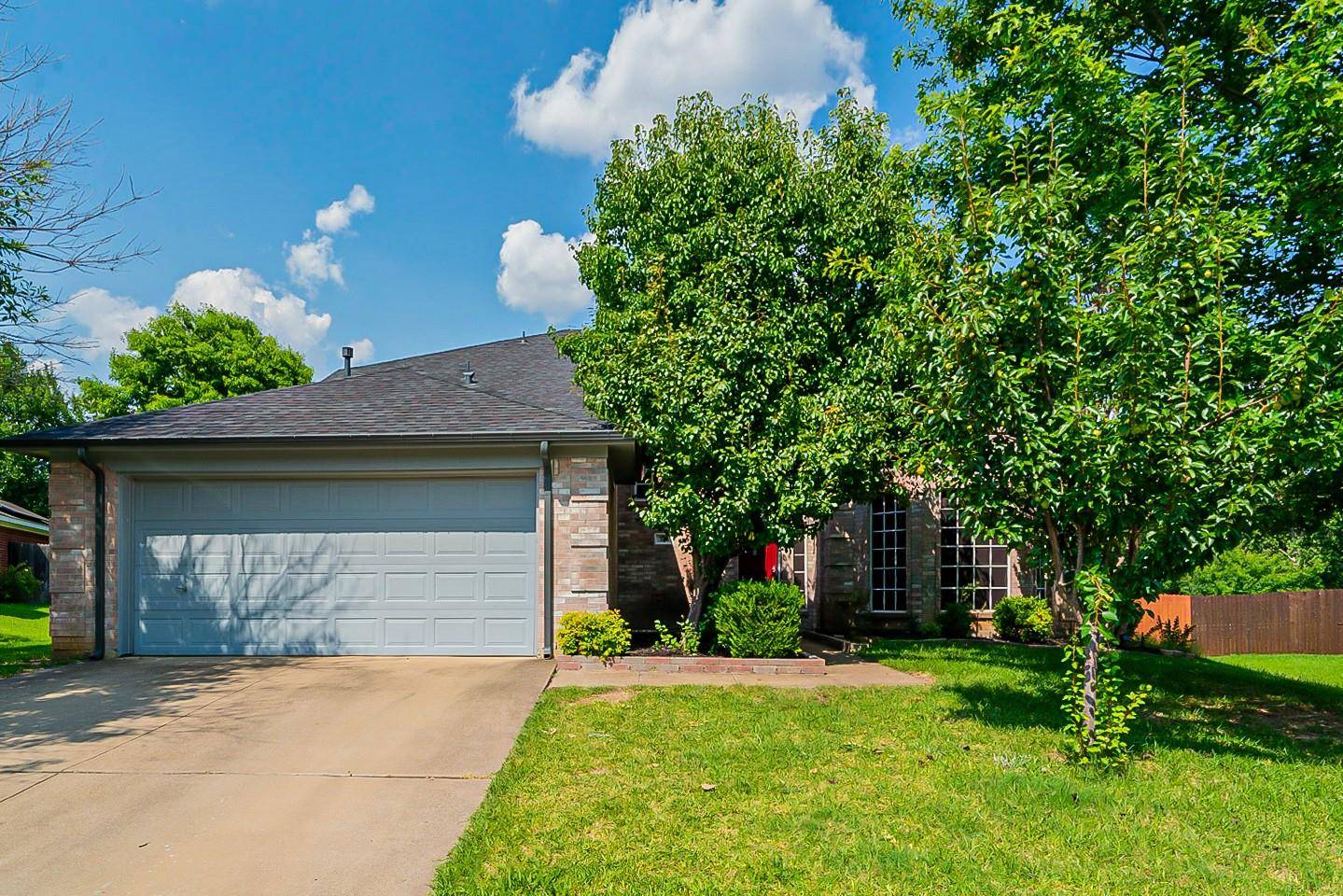 Euless, TX 76040,315 Cliffdale Drive