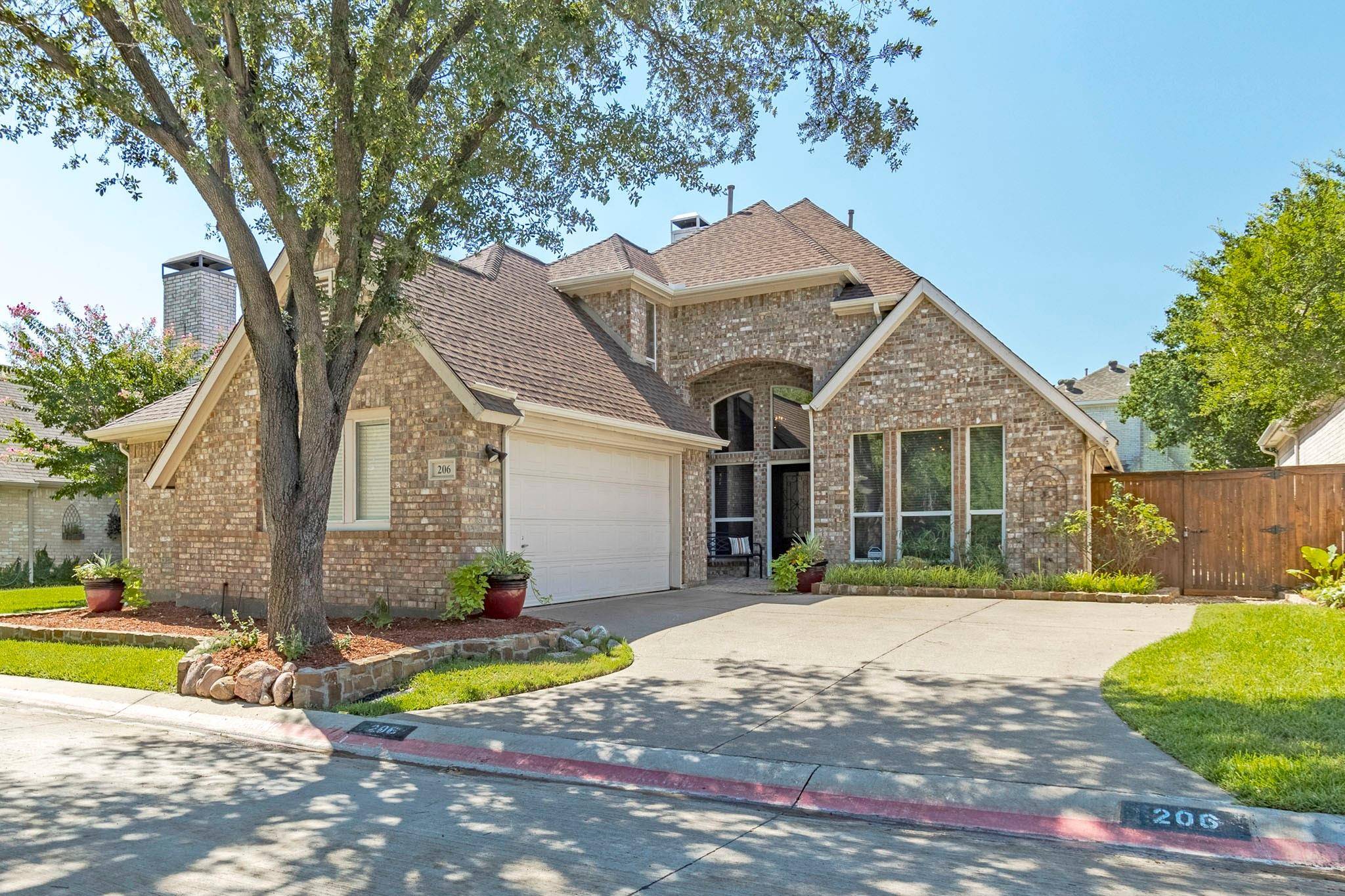 Euless, TX 76039,206 Arbor Creek Drive