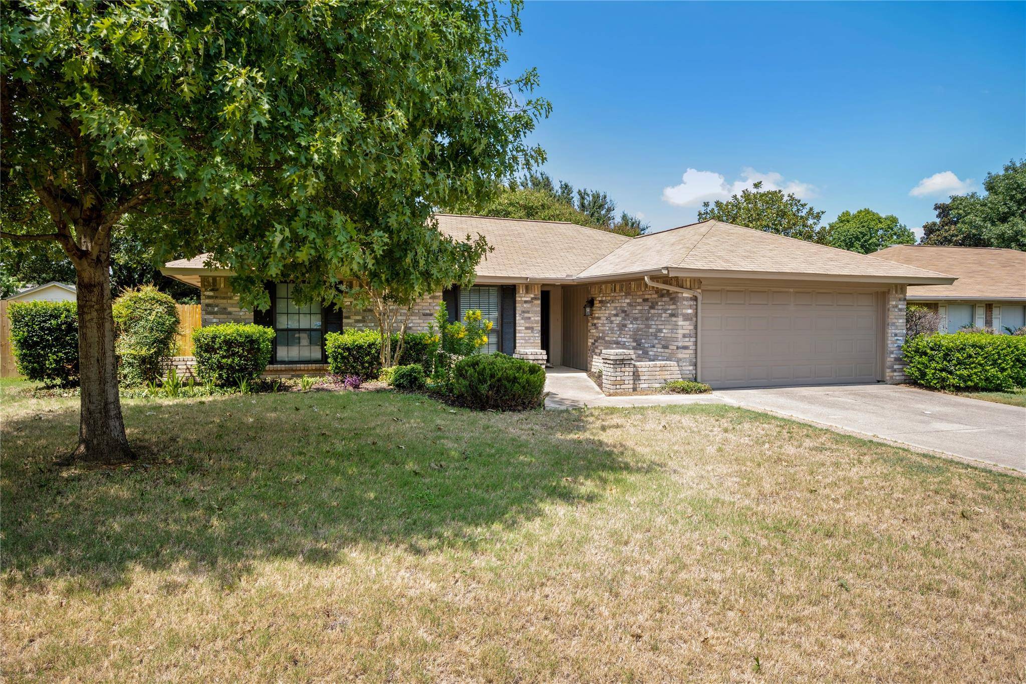 Euless, TX 76039,417 Anice Lane