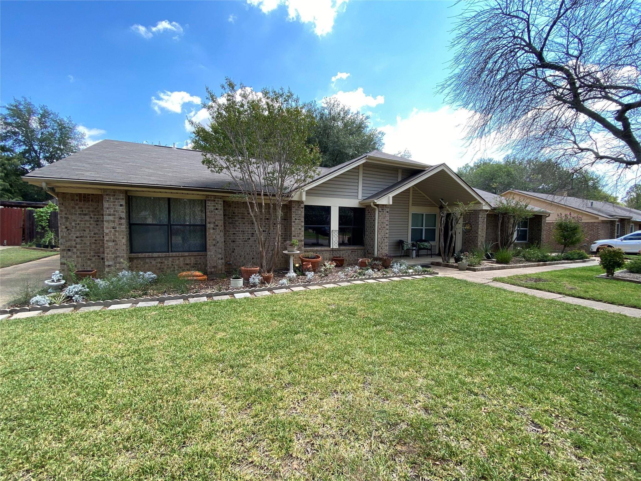 Euless, TX 76039,802 Blessing Creek Drive