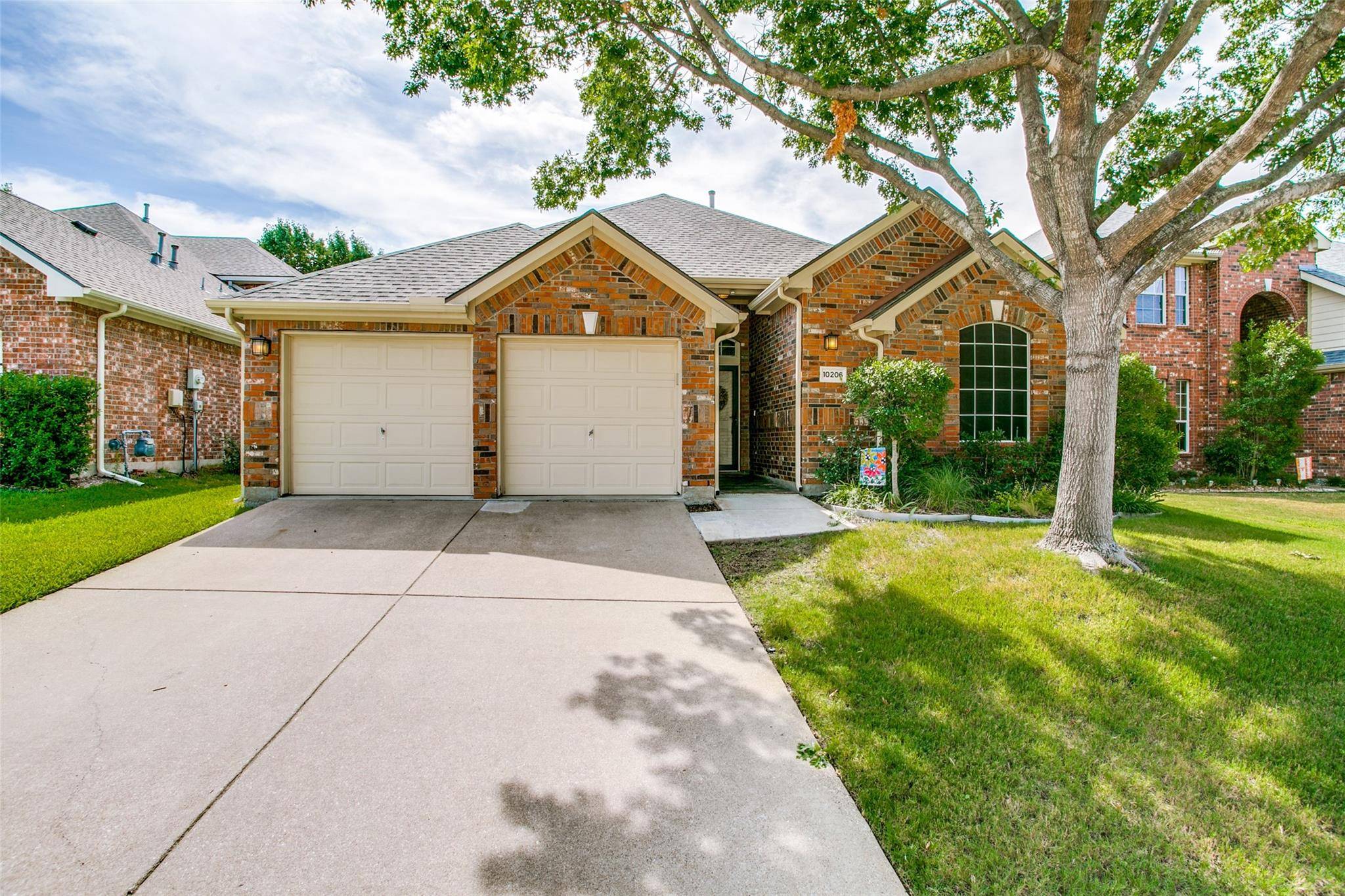 Rowlett, TX 75089,10206 Links Fairway Drive