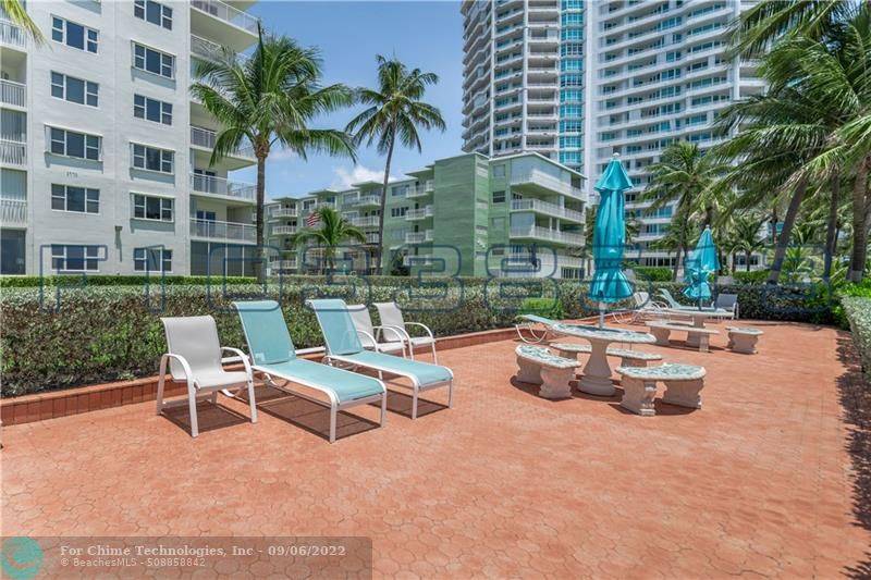 Lauderdale By The Sea, FL 33062,1770 S Ocean Blvd  #607