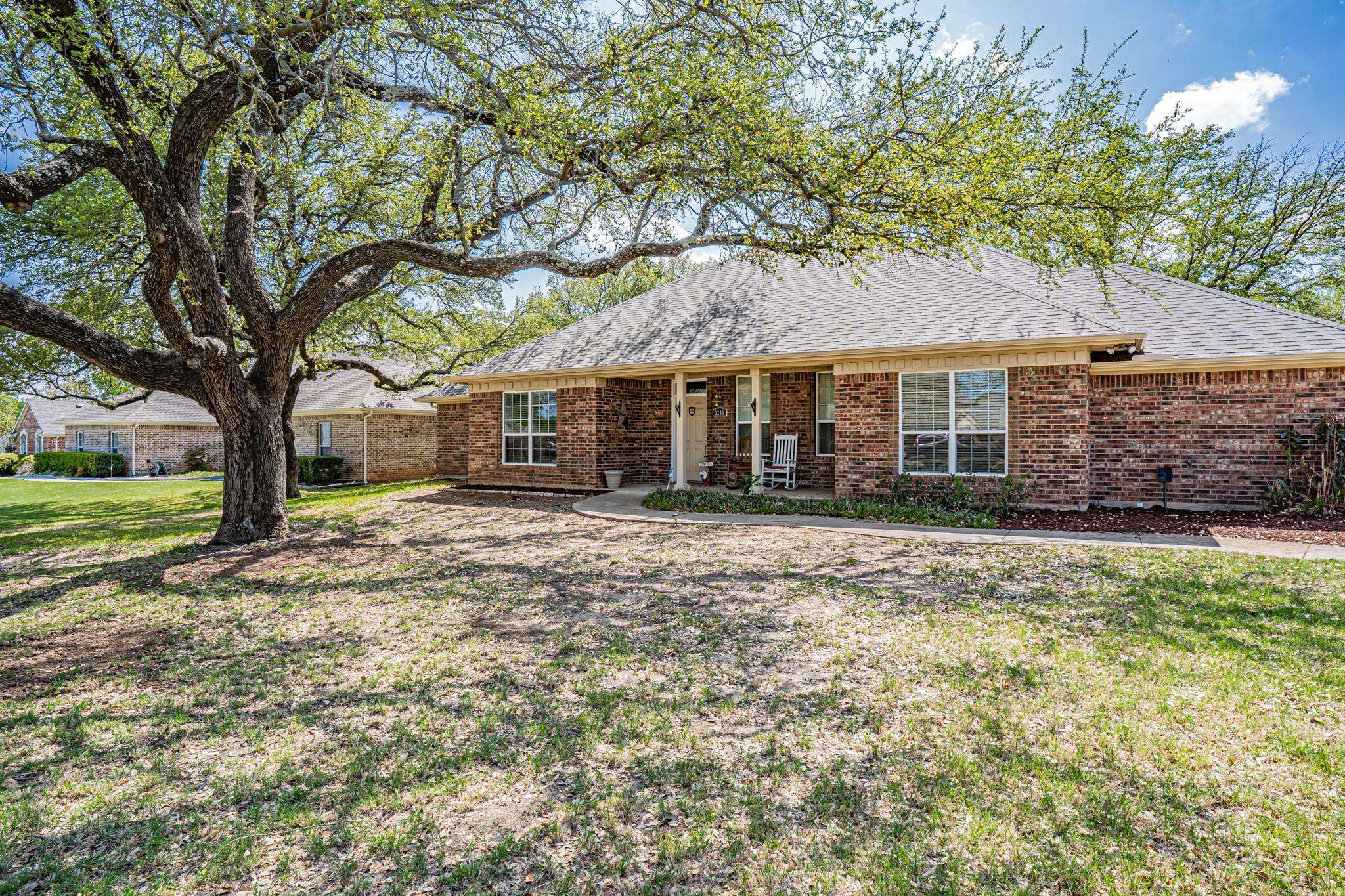 Granbury, TX 76049,3231 Crossbridge Circle