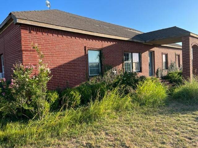 Rhome, TX 76078,899 Private Road 4732