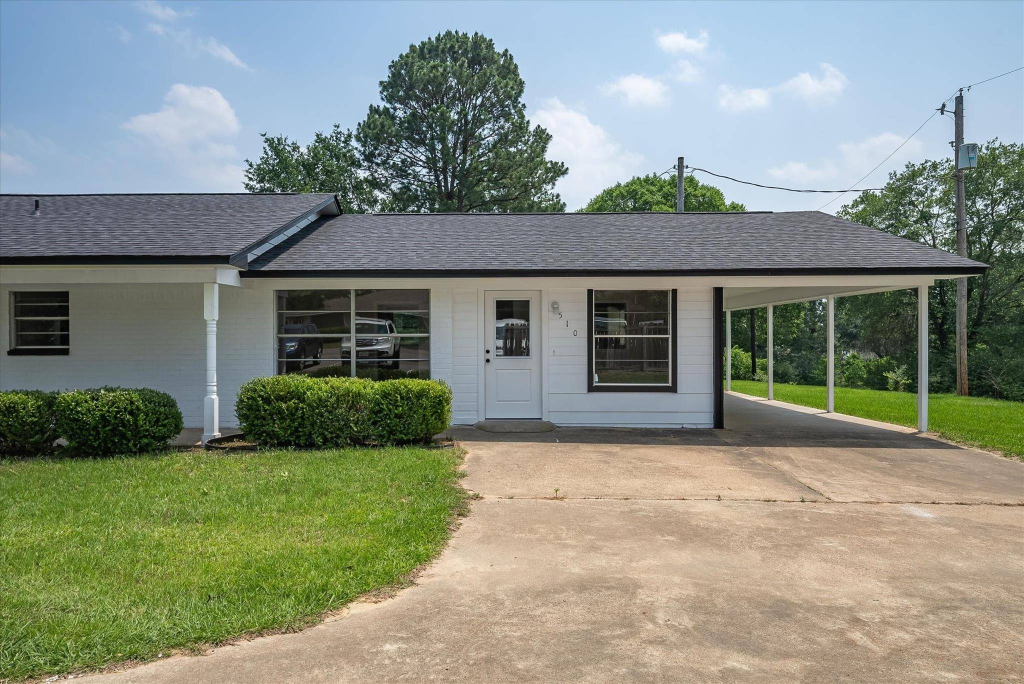 Grand Saline, TX 75140,510 Bradburn Street #510, 512, 514