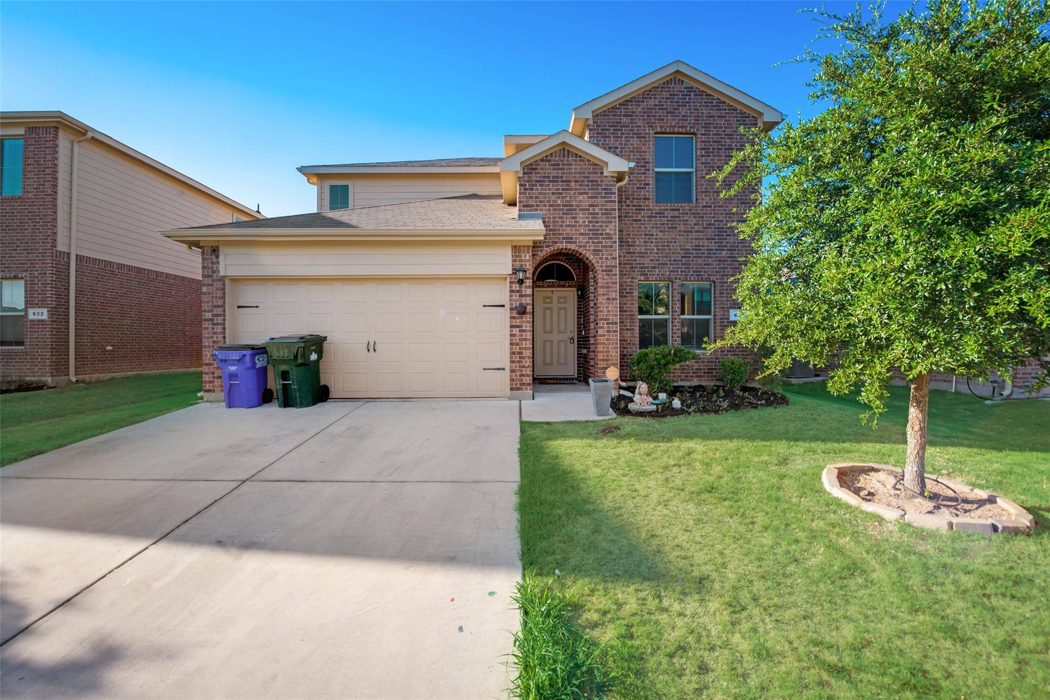 Azle, TX 76020,636 Cameron Way