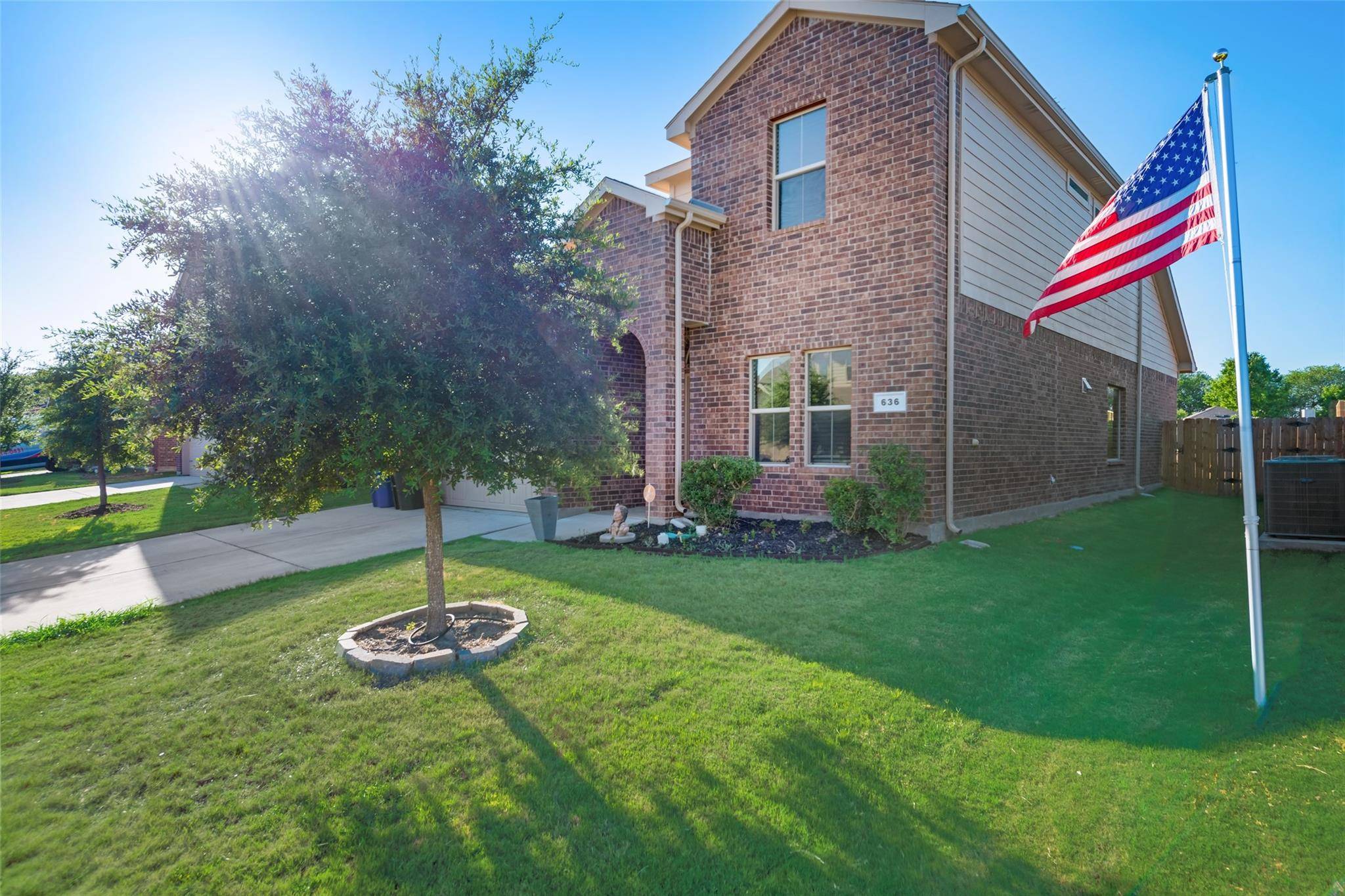 Azle, TX 76020,636 Cameron Way