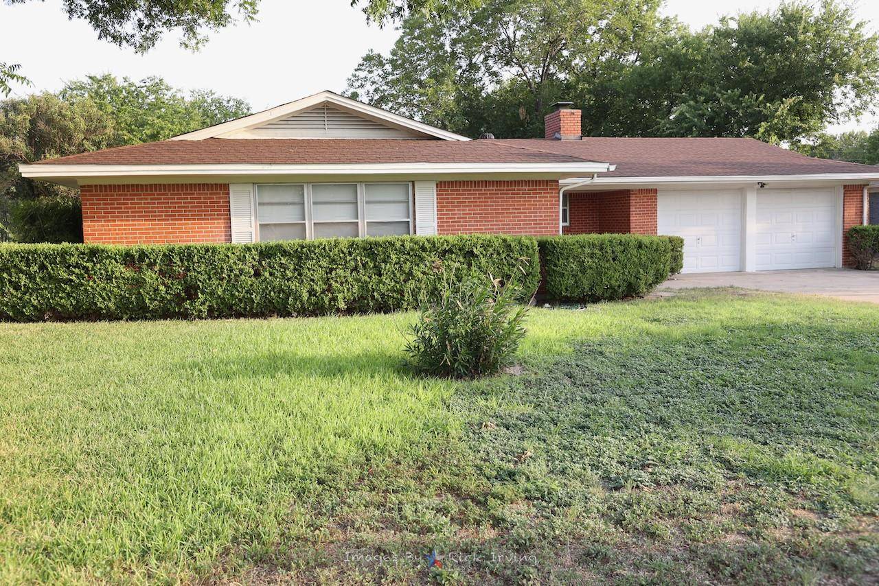 Benbrook, TX 76116,8109 Beechwood Drive