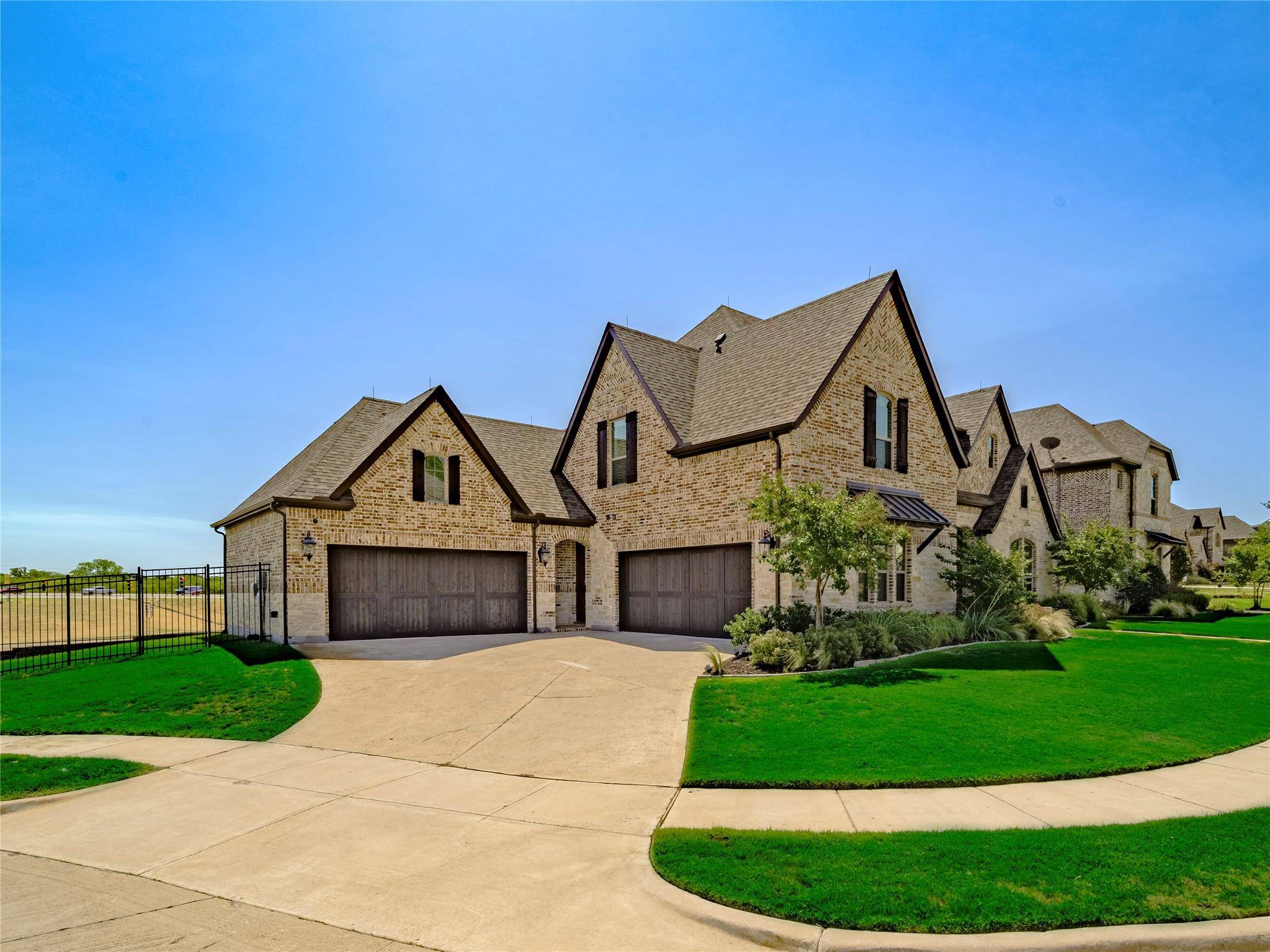 Grapevine, TX 76051,4375 Eastwoods Drive