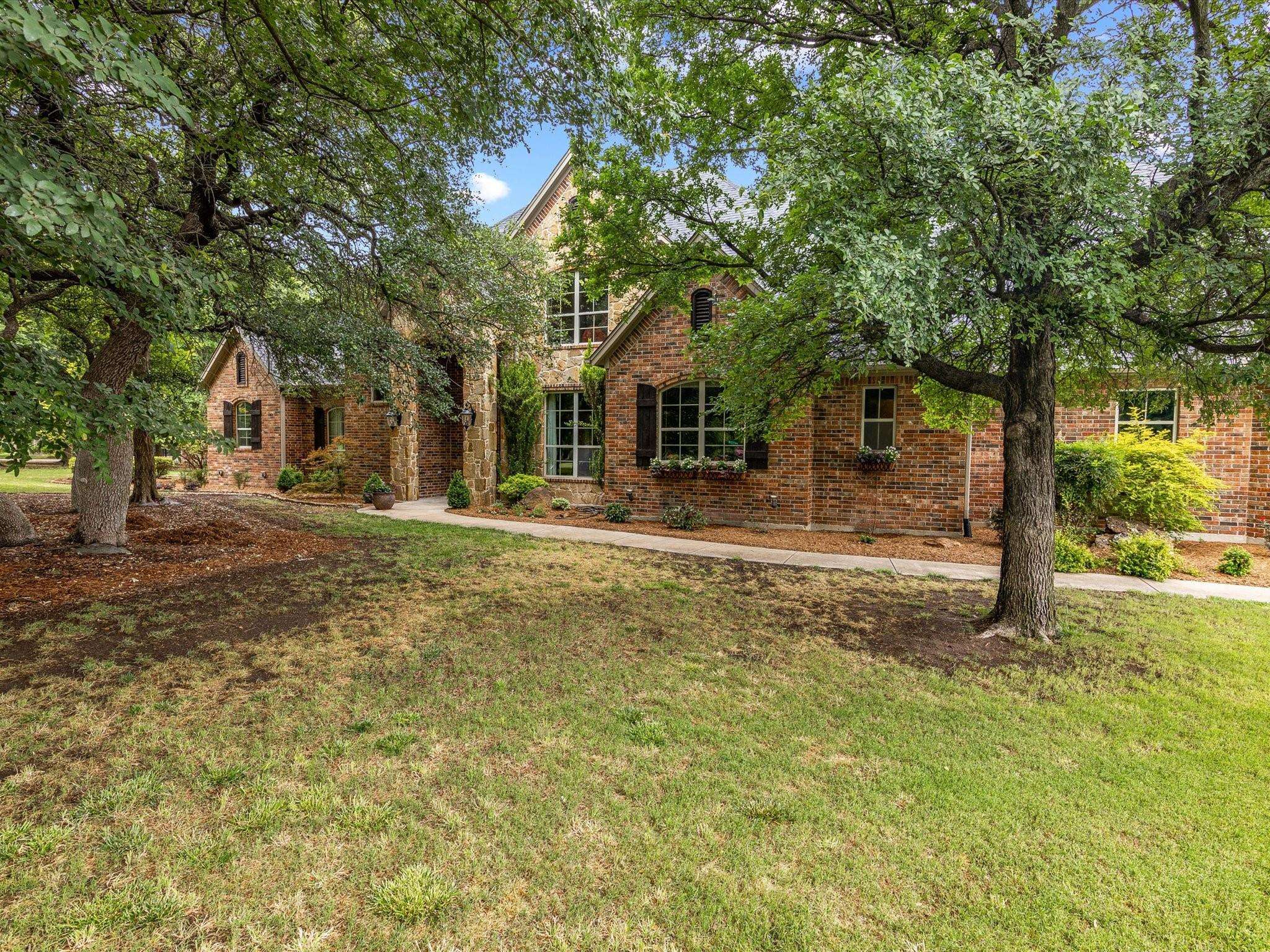 Aledo, TX 76008,201 N Oakvista Court