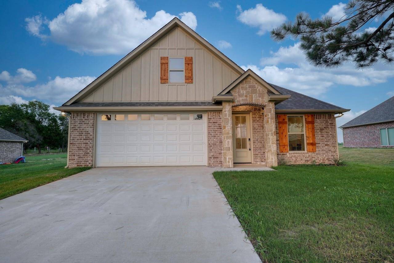 Tyler, TX 75706,14456 County Road 433 (Lindale ISD)