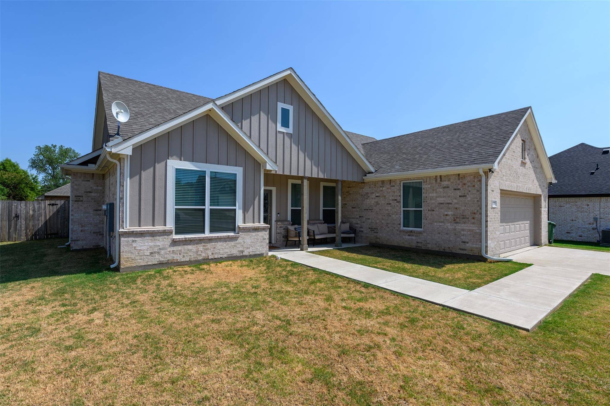 Whitesboro, TX 76273,110 Byrom Court