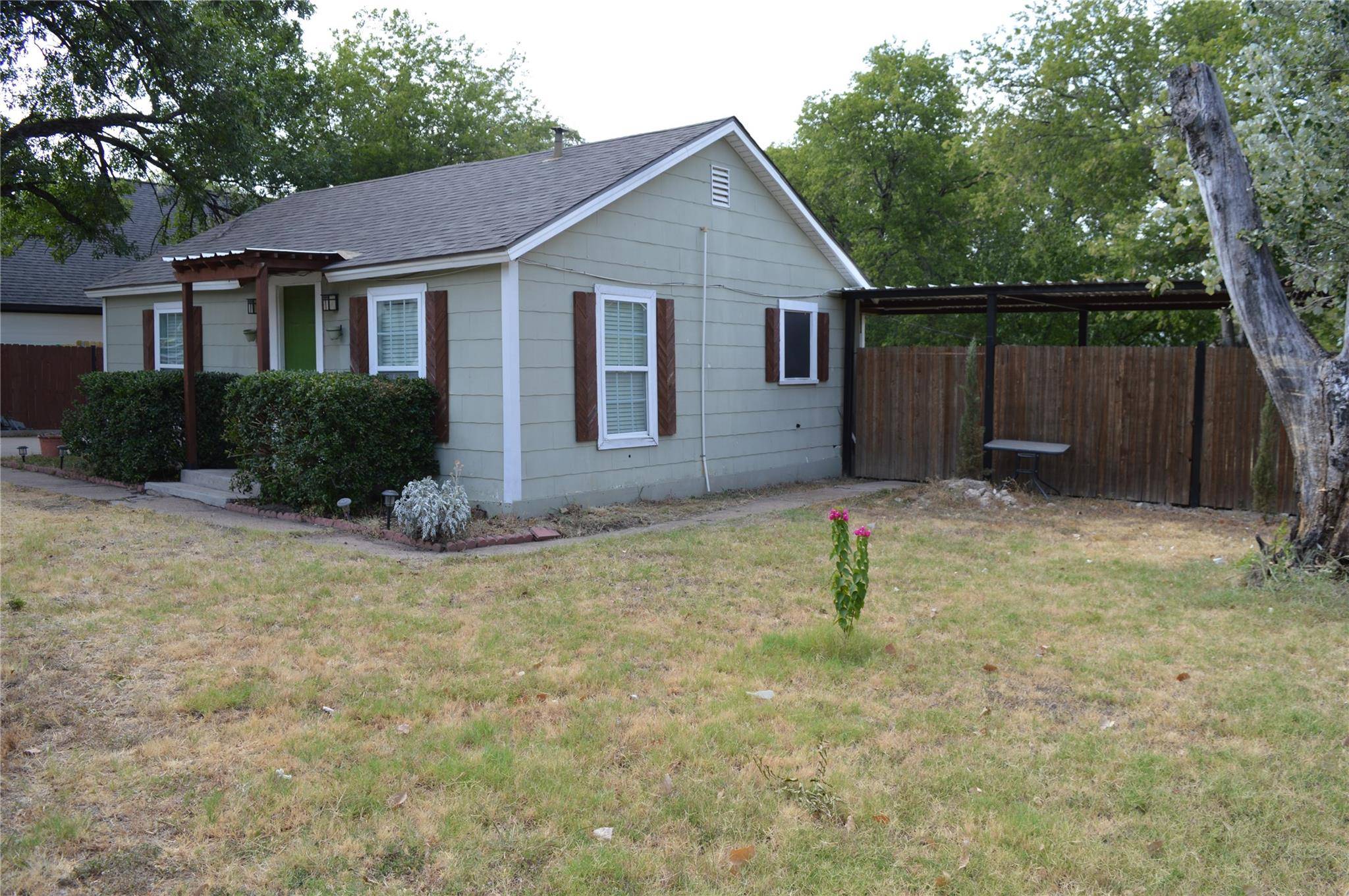 White Settlement, TX 76108,8300 Delmar Street