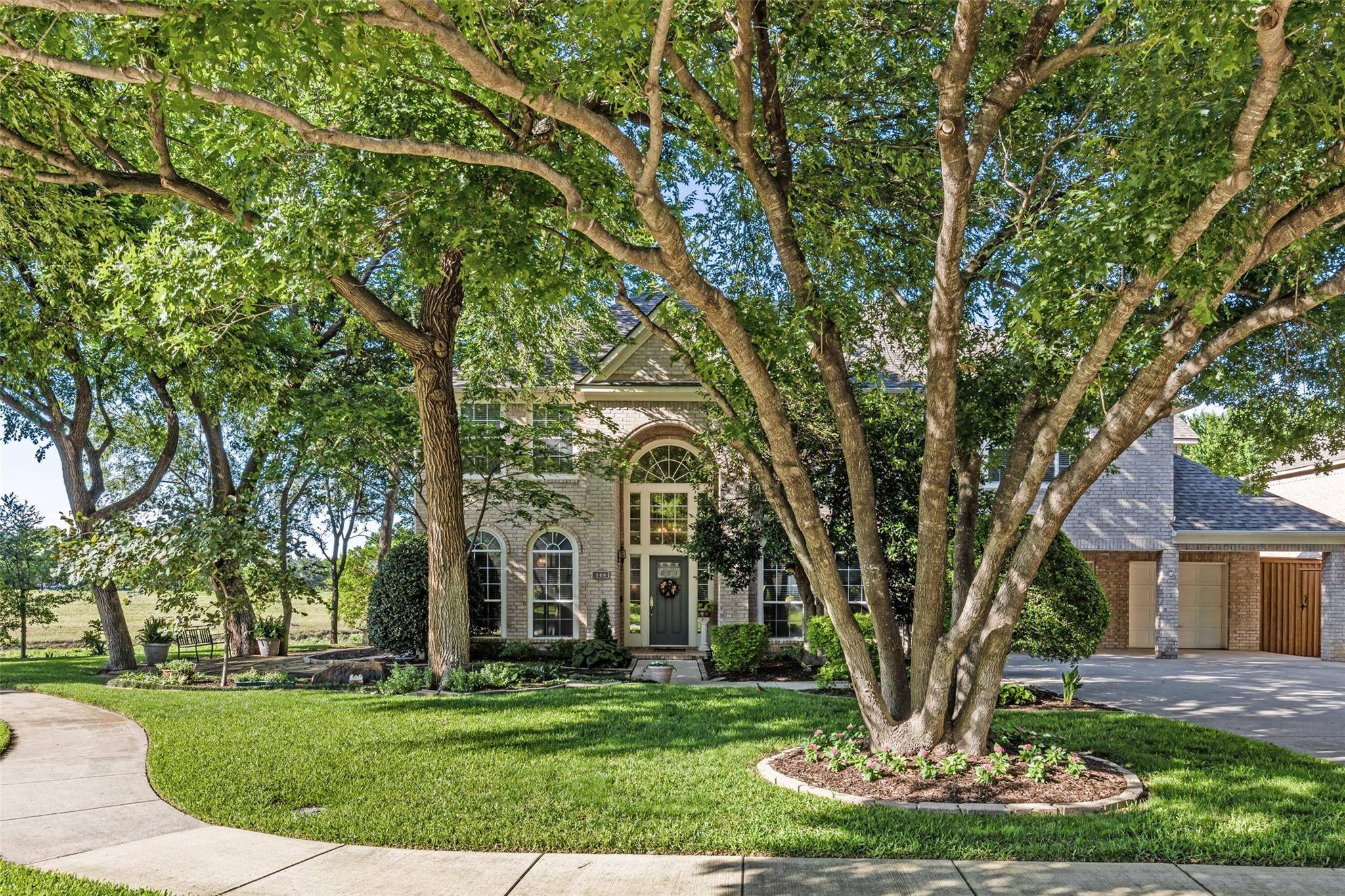 Coppell, TX 75019,652 W Peninsula Drive