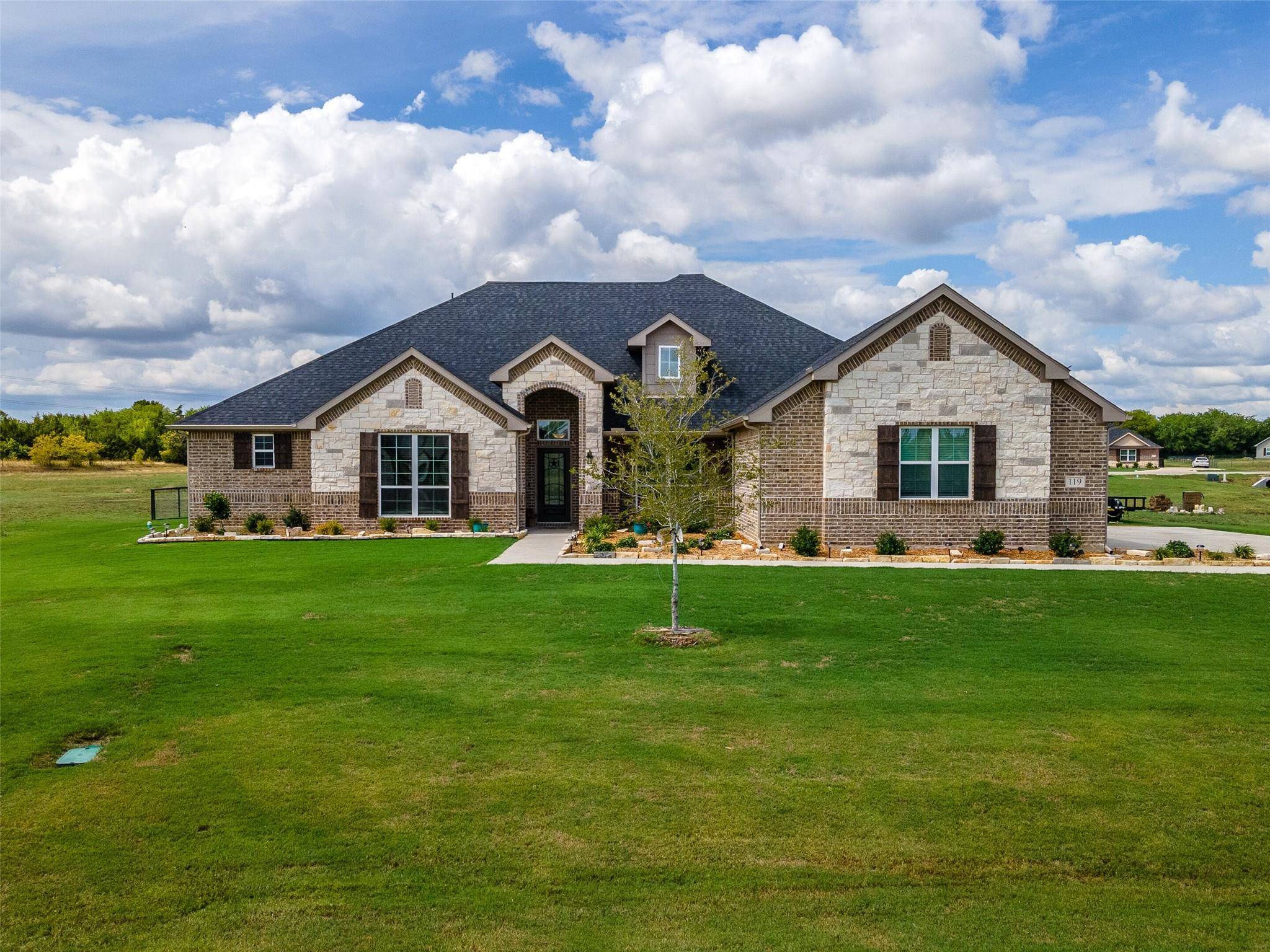 Van Alstyne, TX 75495,119 Cottonwood Court