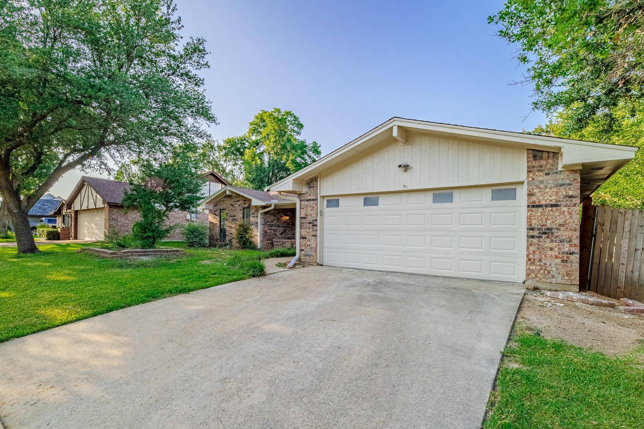 Irving, TX 75061,4116 WOODENRAIL Lane