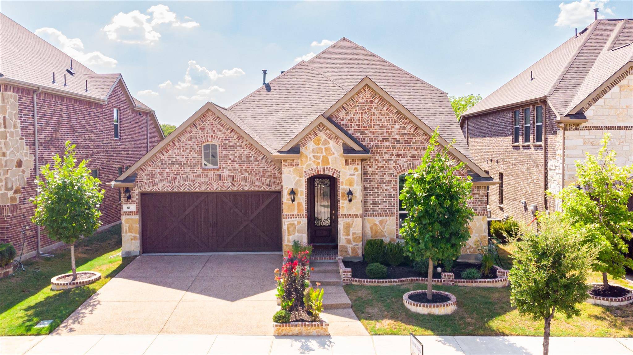 Euless, TX 76039,511 Pineview Drive