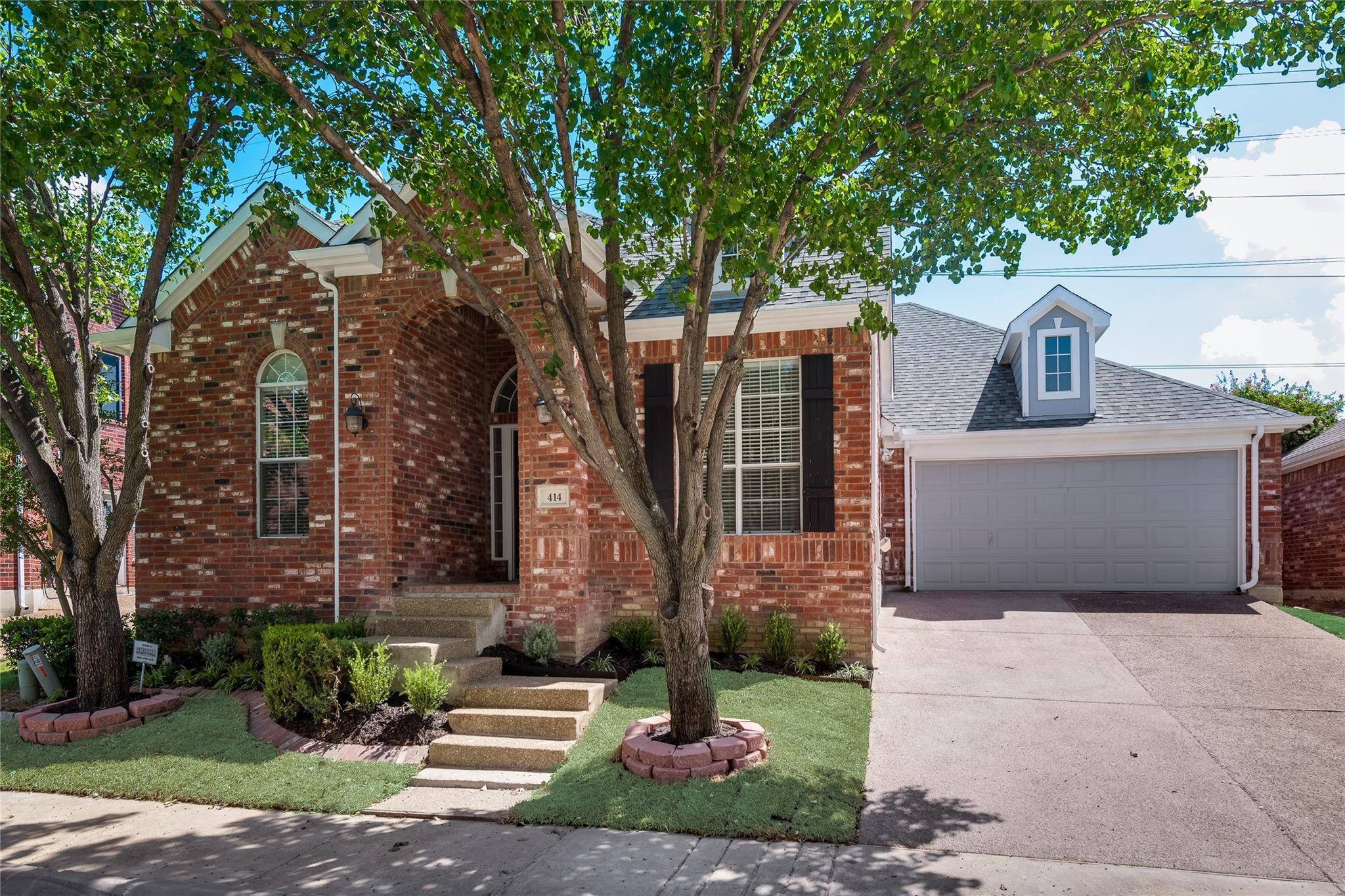 Irving, TX 75063,414 Southridge Way